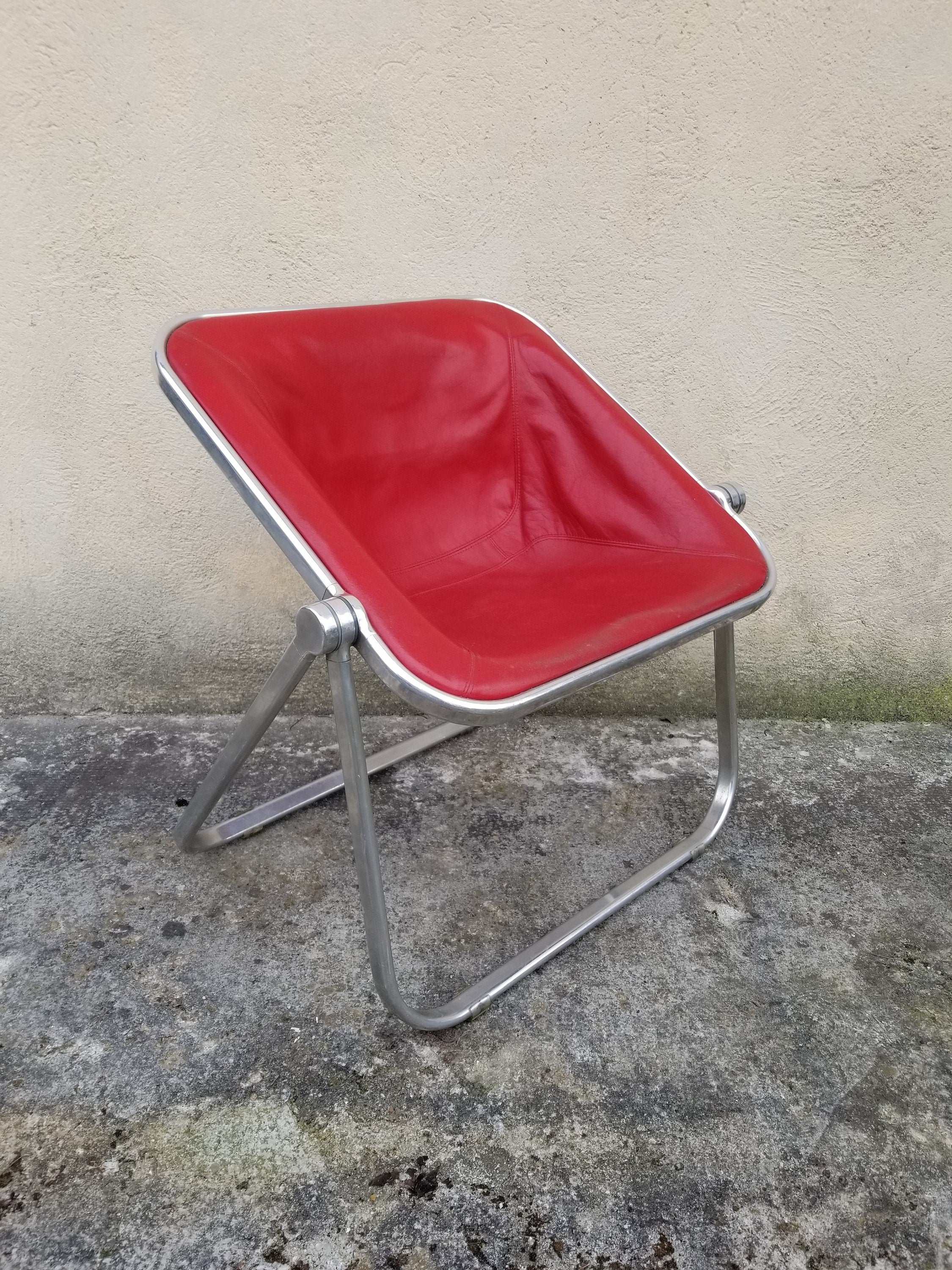 Plona Folding Lounge Chair in Red Leather by Giancarlo Piretti for Castelli  | Italian Space Age | 1970s