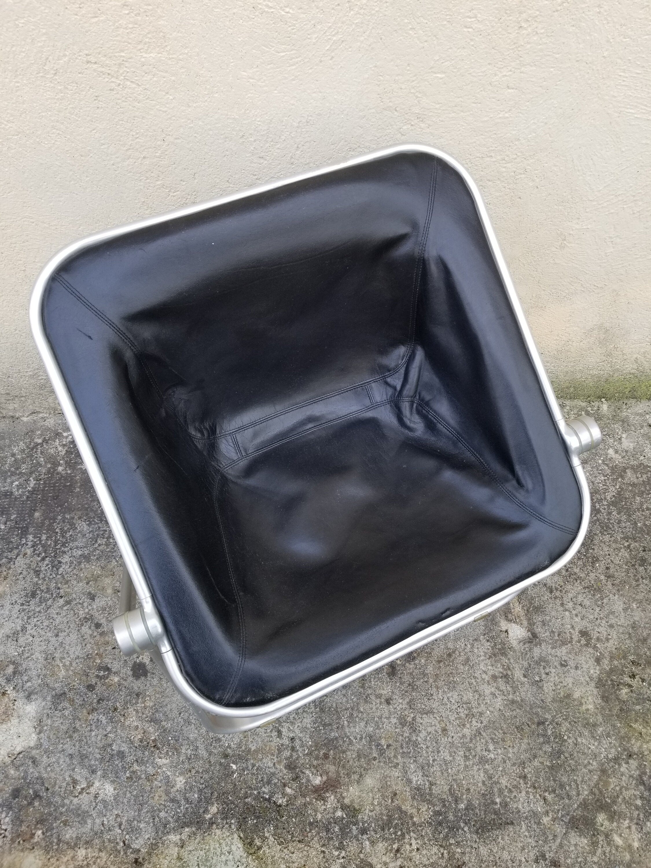 Plona Folding Chair in Black Leather by Giancarlo Piretti for Castelli  | Italian Space Age | 1970s