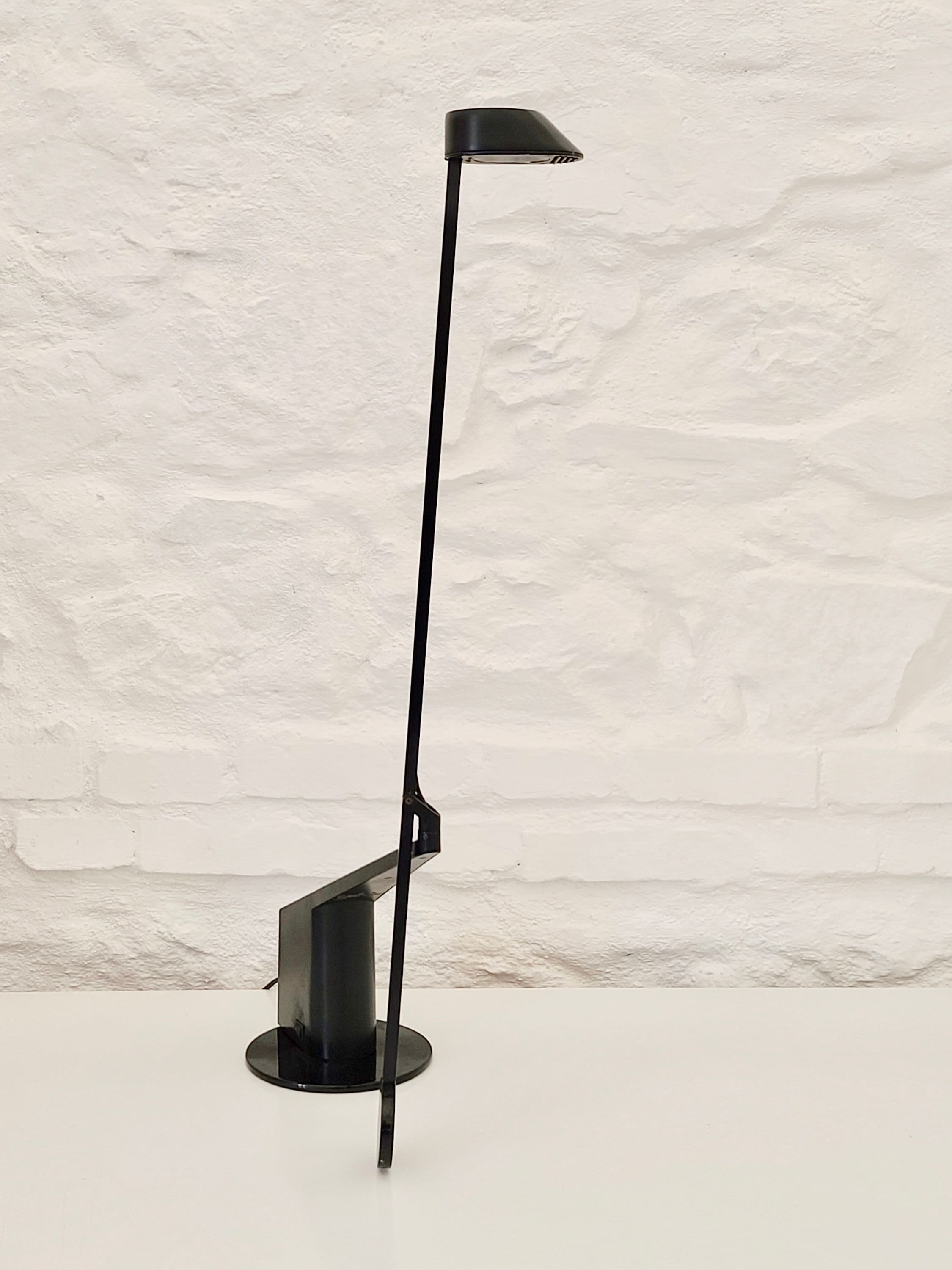 Ala Halogen Desk Lamp by Rodolfo Bonetto for Guzzini | Italian Postmodern | 1980s