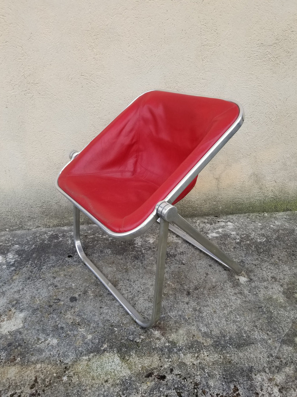 Plona Folding Lounge Chair in Red Leather by Giancarlo Piretti for Castelli  | Italian Space Age | 1970s