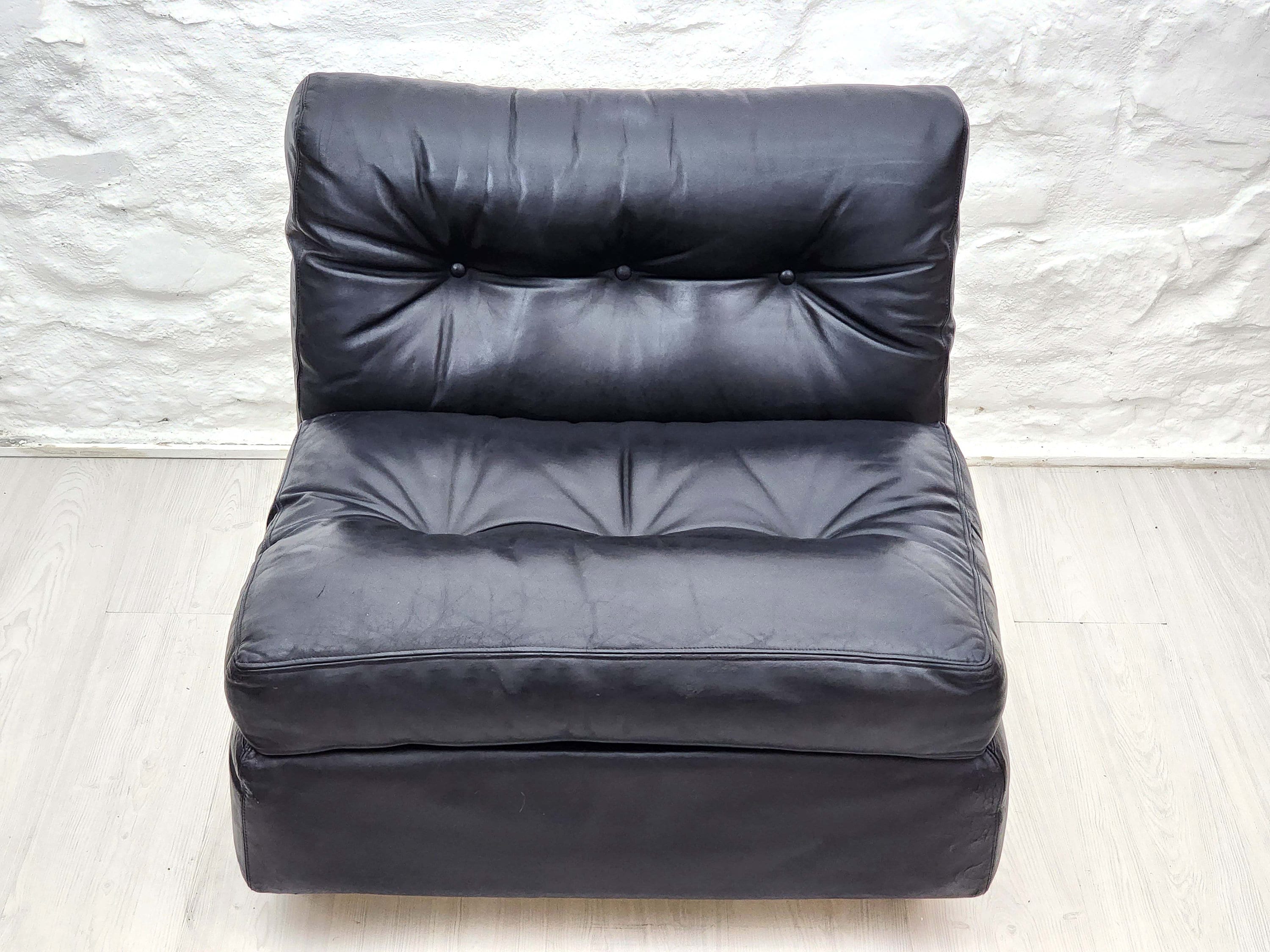 Amanta Lounge Chair in Black Leather by Mario Bellini for C&B Italia | Italian Space Age | 1970s