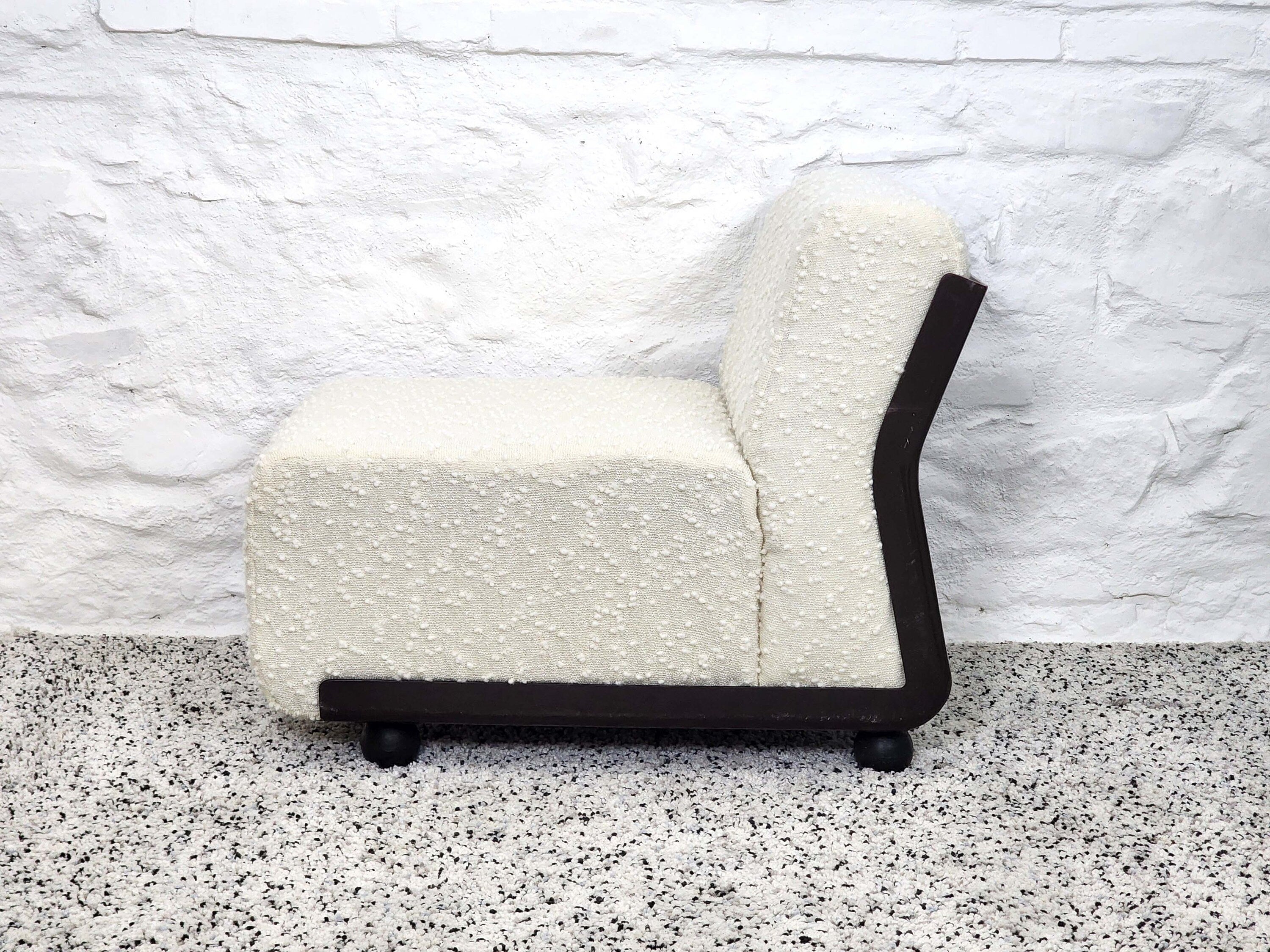 Amanta Lounge Chair in Off-White Textured Fabric by Mario Bellini for C&B Italia | Italian Space Age | 1970s