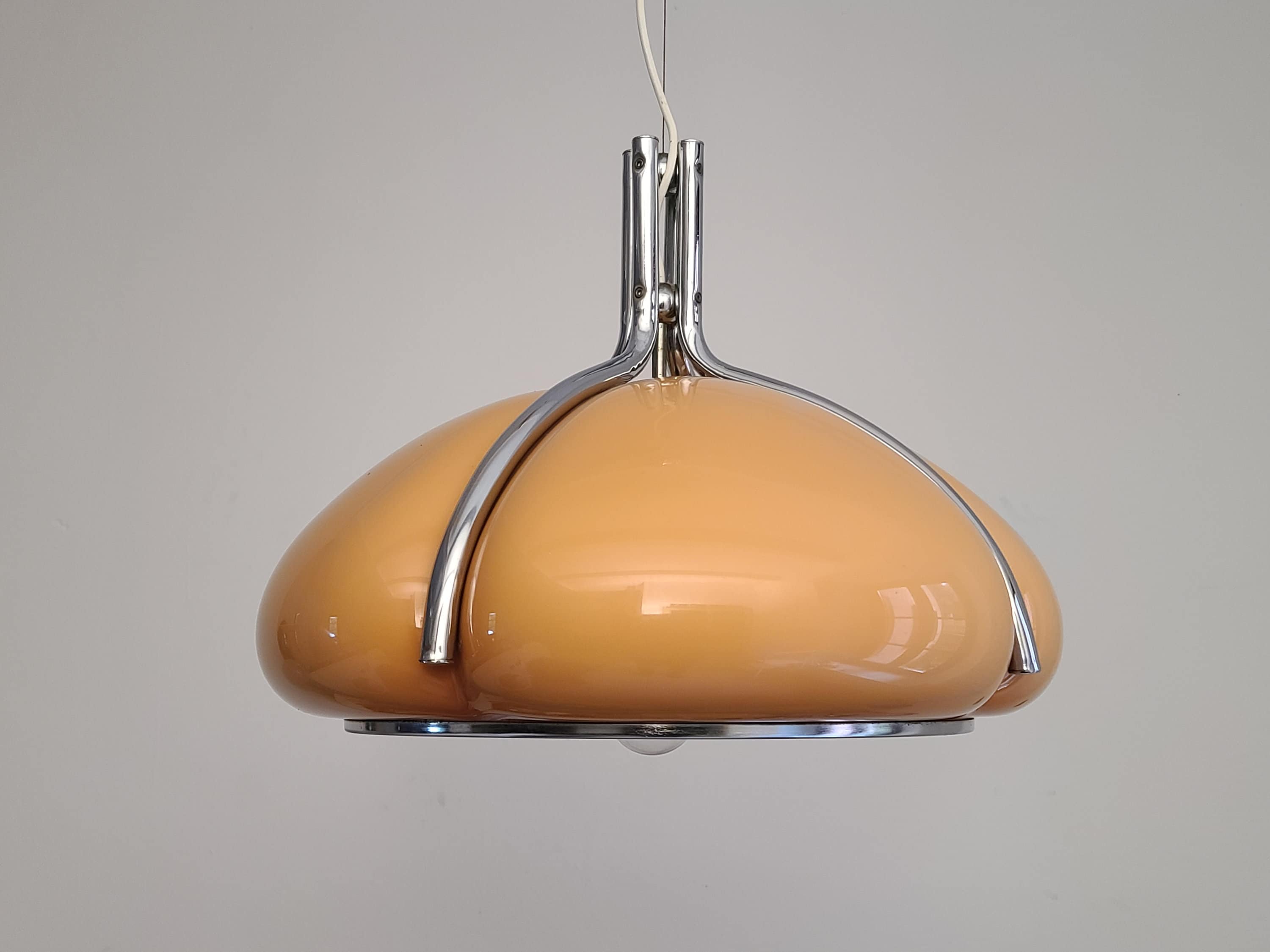 Quadrifoglio Pendant Lamp in Pink by Gae Aulenti for Guzzini | Italian Space Age | 1970s