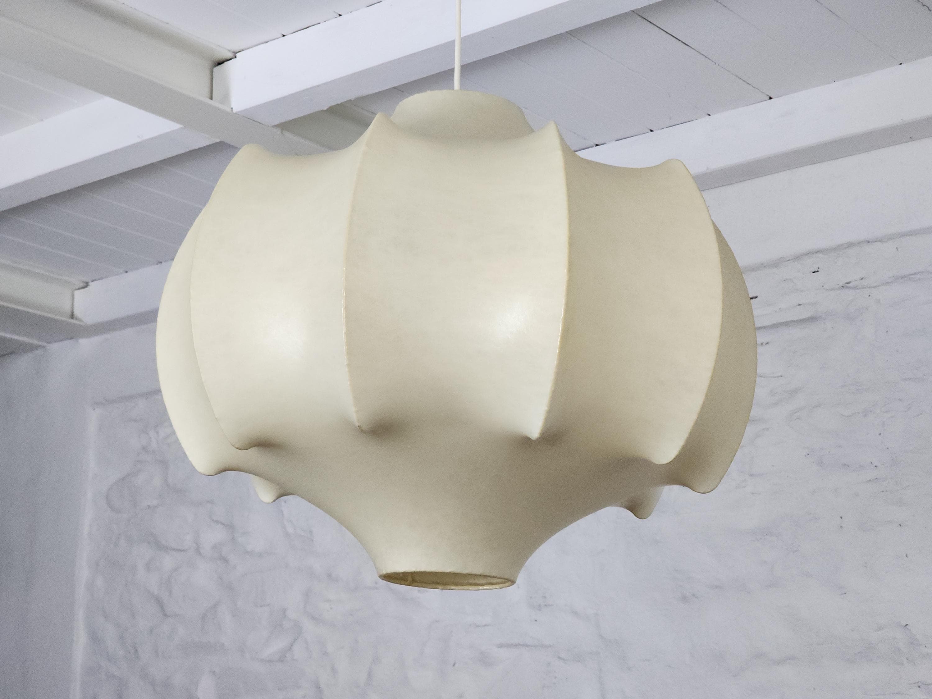 Cocoon Resin Lamp in style of Viscontea by Achille & Pier Castiglioni for Flos | Midcentury Modern | 1960s