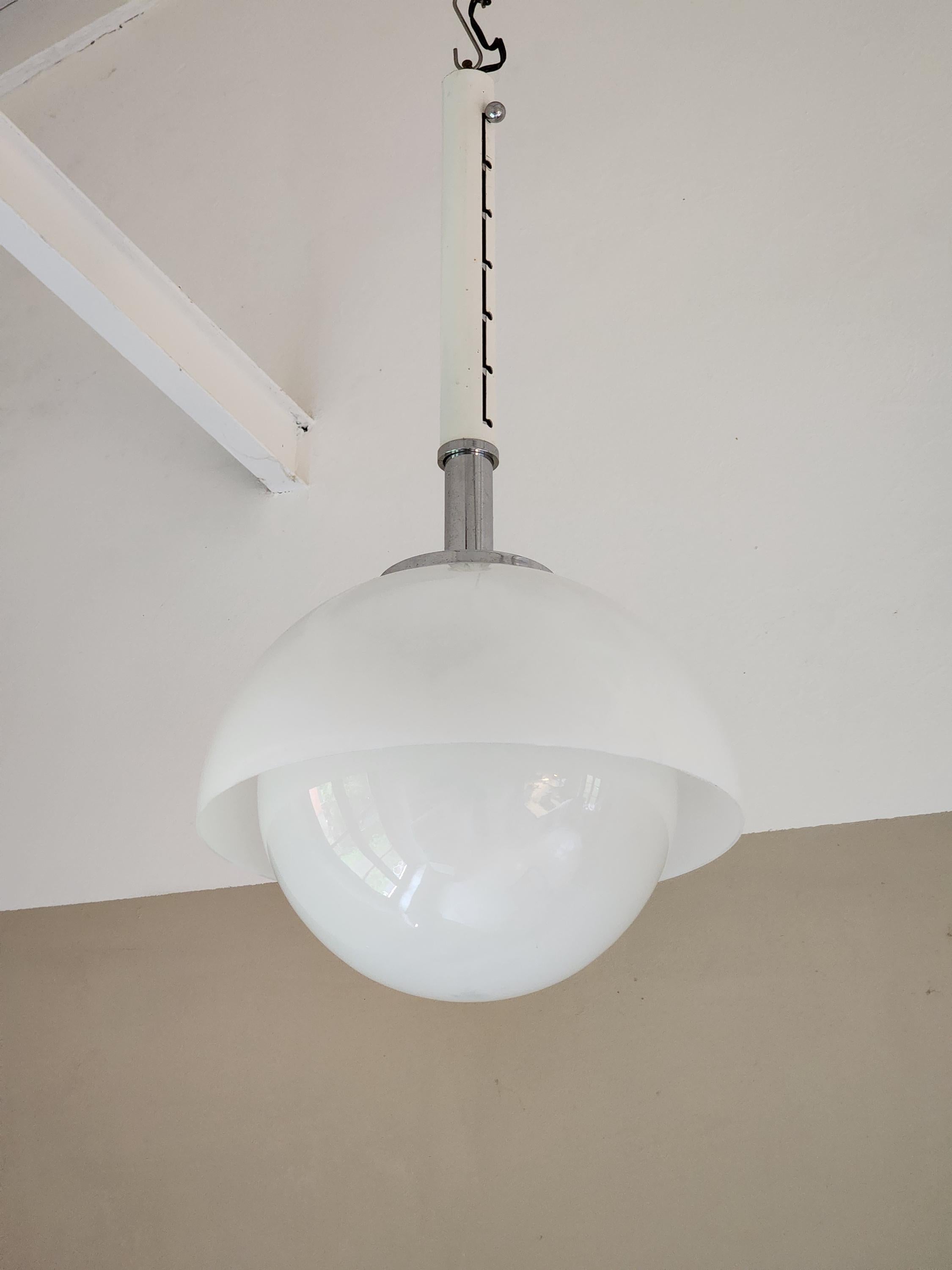 Pendant Lamp in White by Vico Magistreeti for Aretmide | Italian Space Age | 1960s