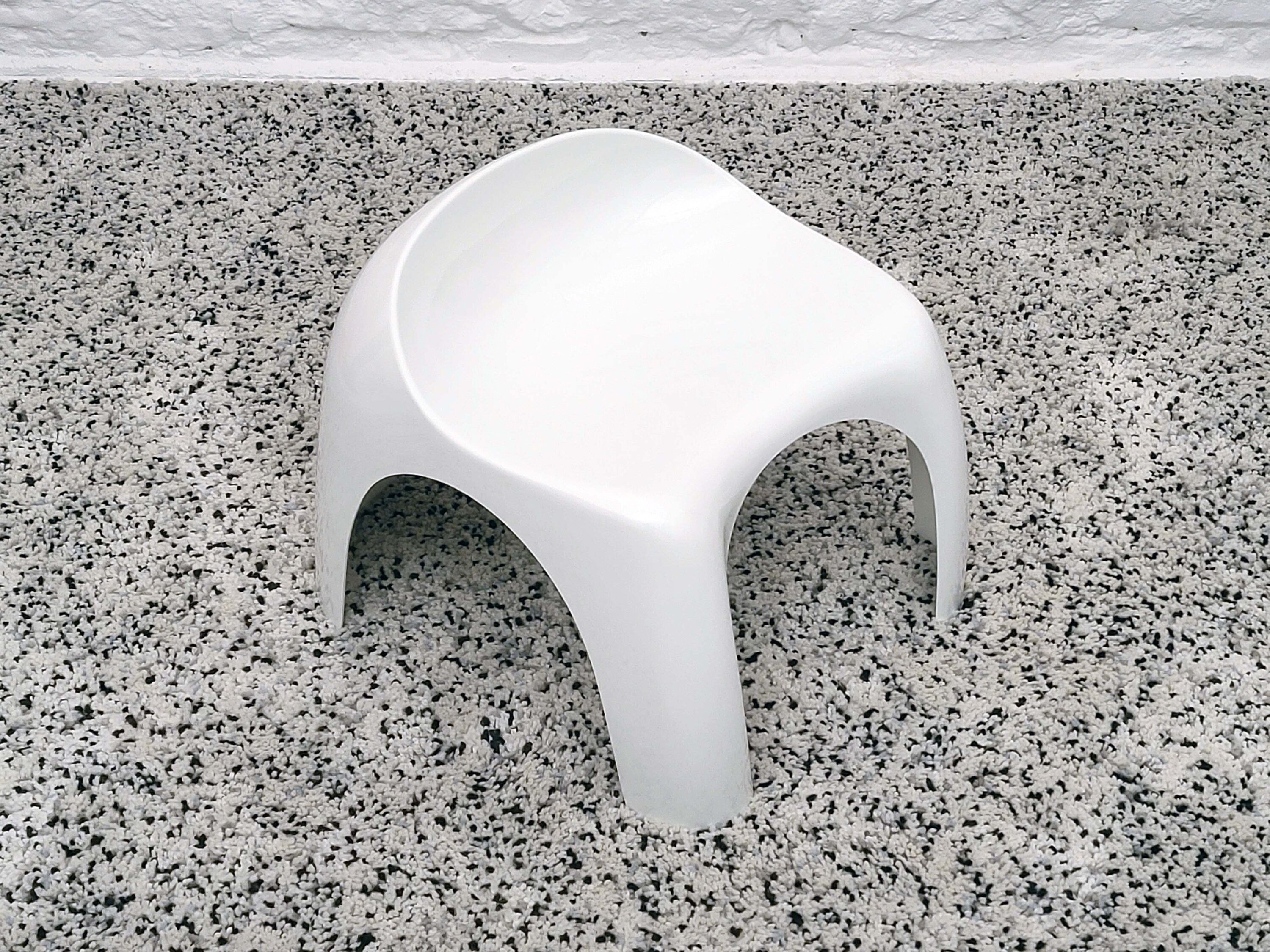 Efebo Plastic Stool in White by Stacy Dukes for Artemide | Italian Space Age | 1960s