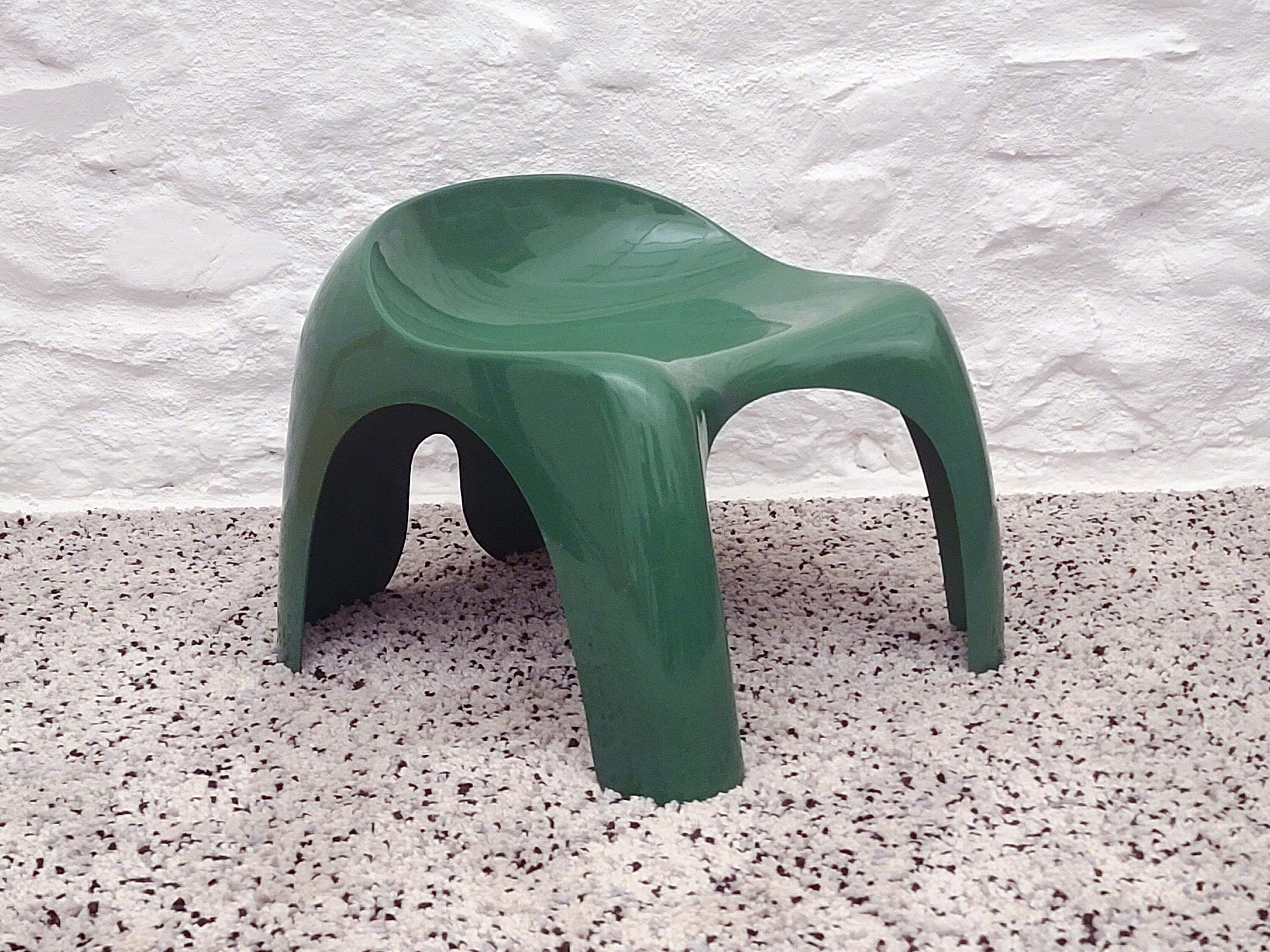 Efebo Plastic Stool in Green by Stacy Dukes for Artemide | Italian Space Age | 1960s