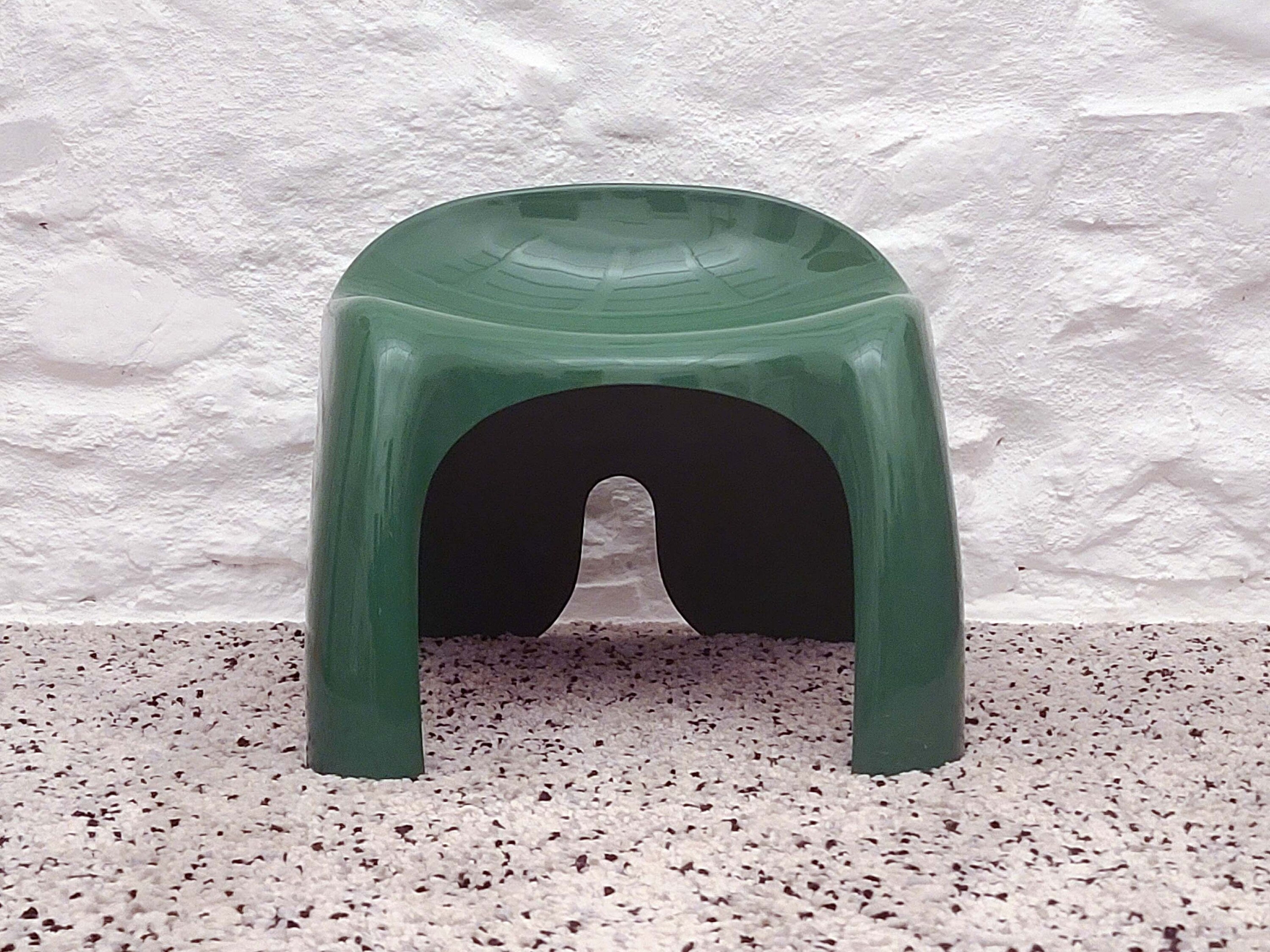 Efebo Plastic Stool in Green by Stacy Dukes for Artemide | Italian Space Age | 1960s