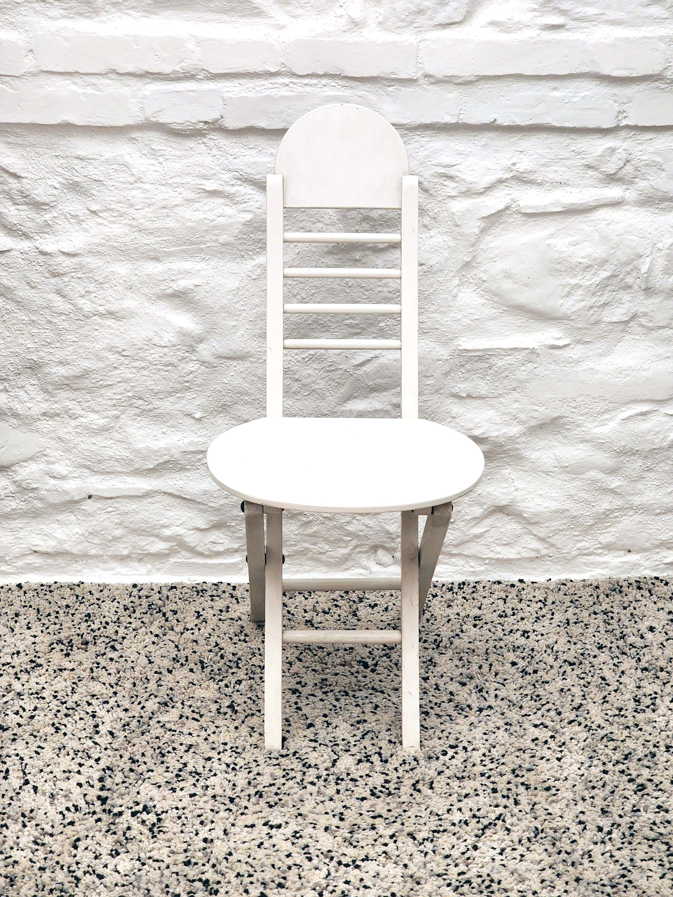 Wooden Folding Chair in White | Postmodern Italian Design | 1980s