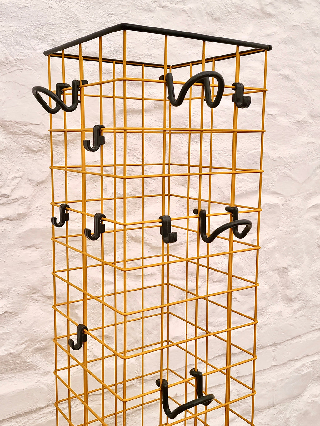 Wire Coat Rack by Anna Castelli Ferrieri for Kartell | Italian Postmodern | 1980s