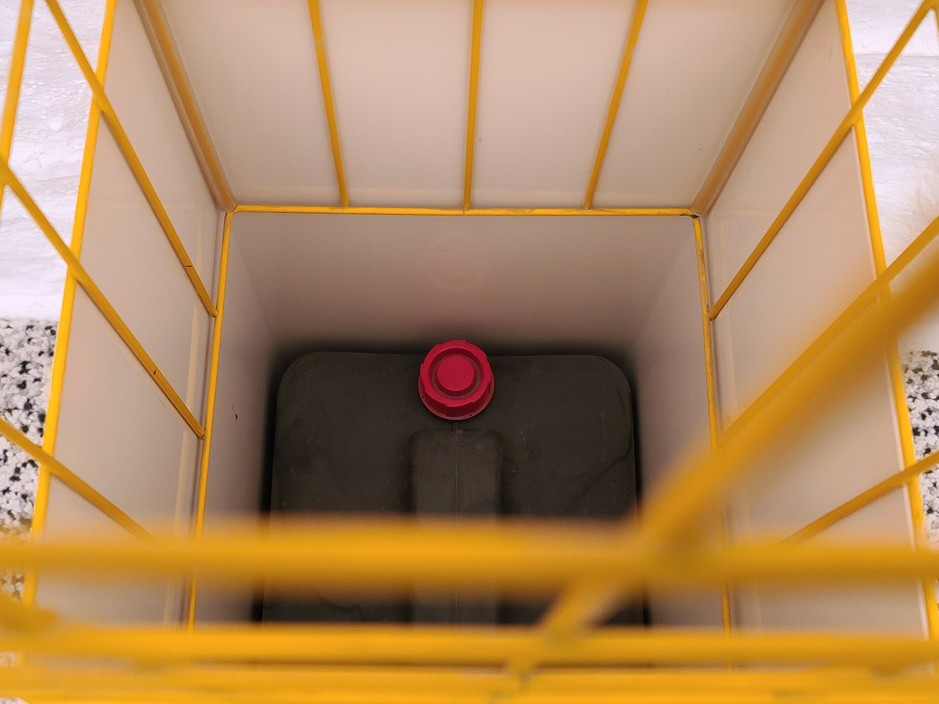 Wire Coat Rack by Anna Castelli Ferrieri for Kartell | Italian Postmodern | 1980s