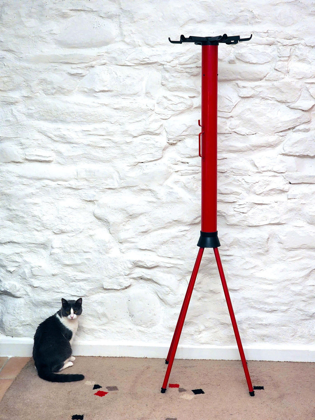 Vintage Coat Stand in Red by Magis | Italian Postmodern | 1980s