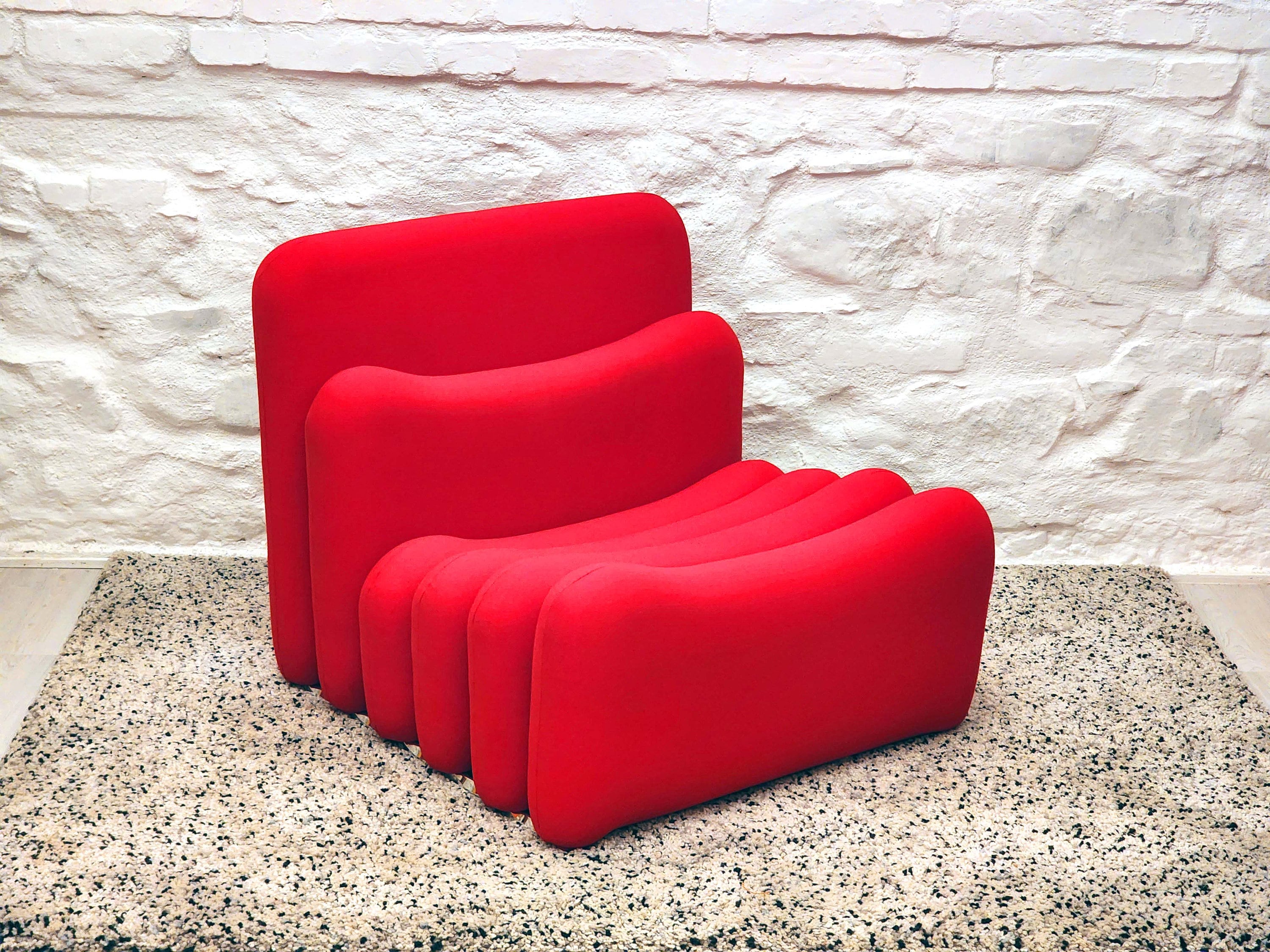Additional System Lounge Chair and Ottoman in Red by Joe Colombo for Sormani | Italian Space Age | 1960s