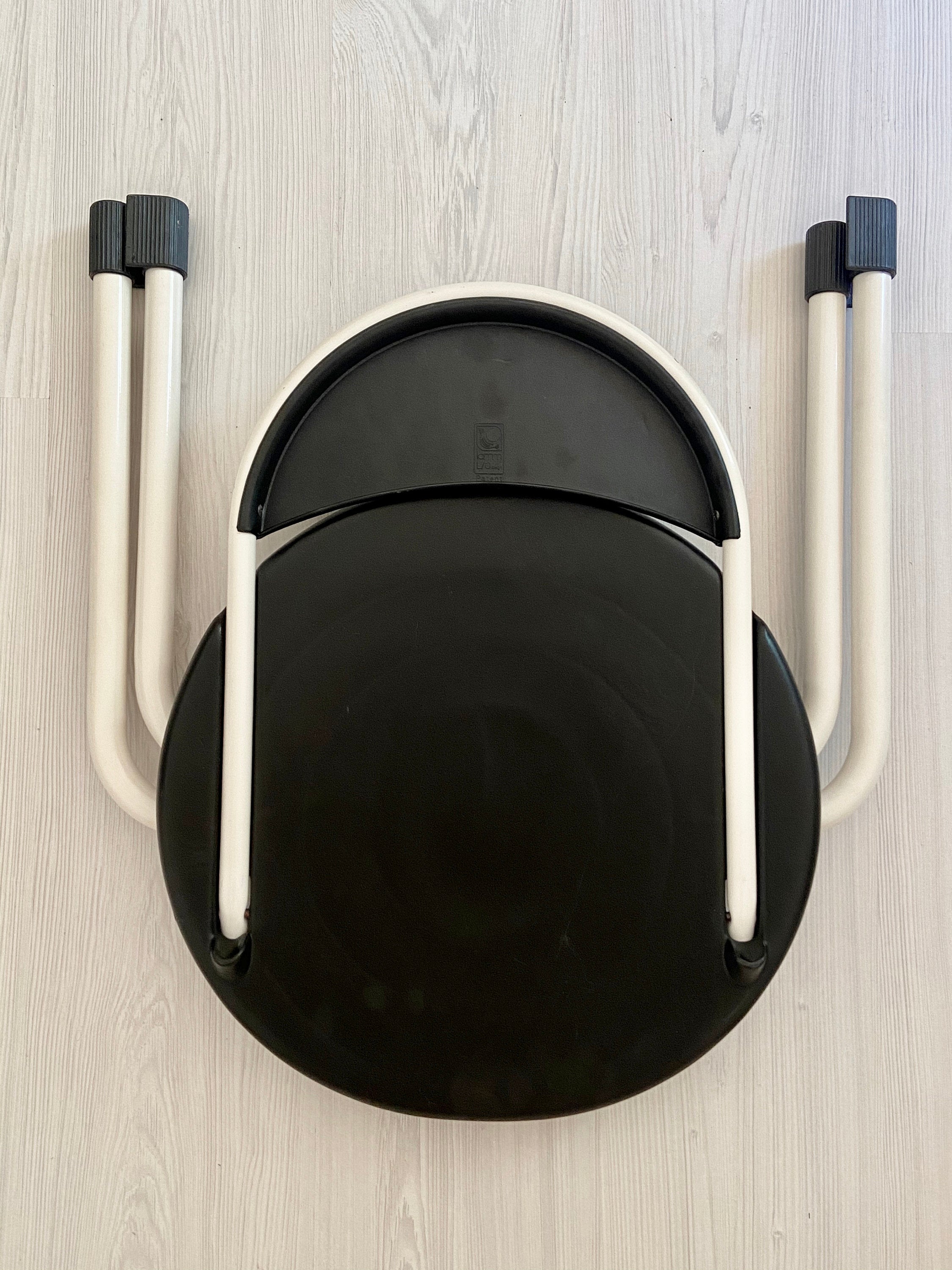 Clark CK3 Folding Chair in Black and White by Lucci & Orlandini for Lamm | Italian Postmodern Design | 1980s