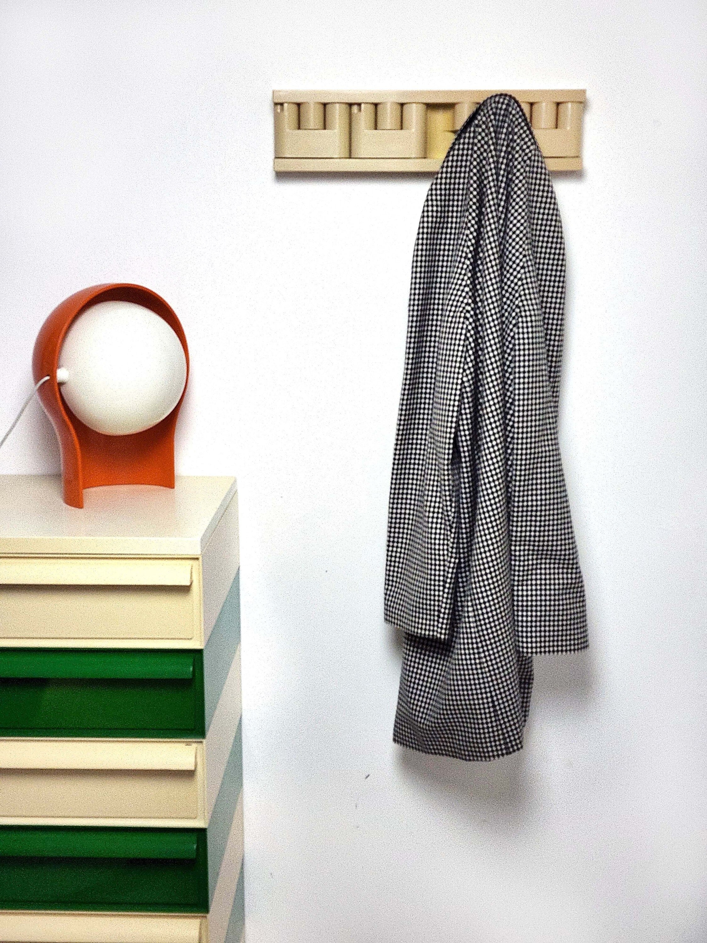 Mini VIP Coat Hook in Beige by Benanti and Brunori for Velca | Italian Space Age | 1970s