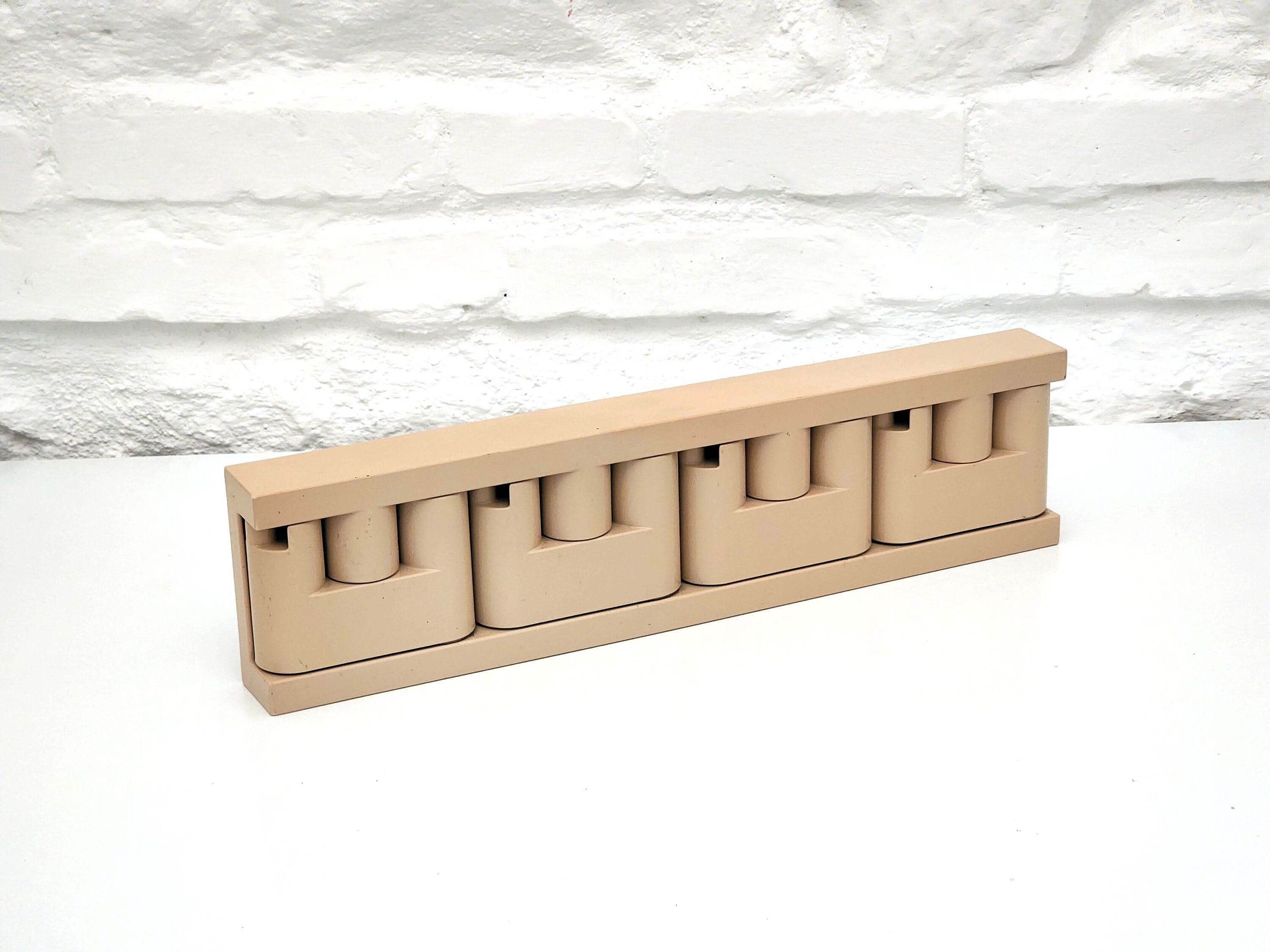 Mini VIP Coat Hook in Beige by Benanti and Brunori for Velca | Italian Space Age | 1970s