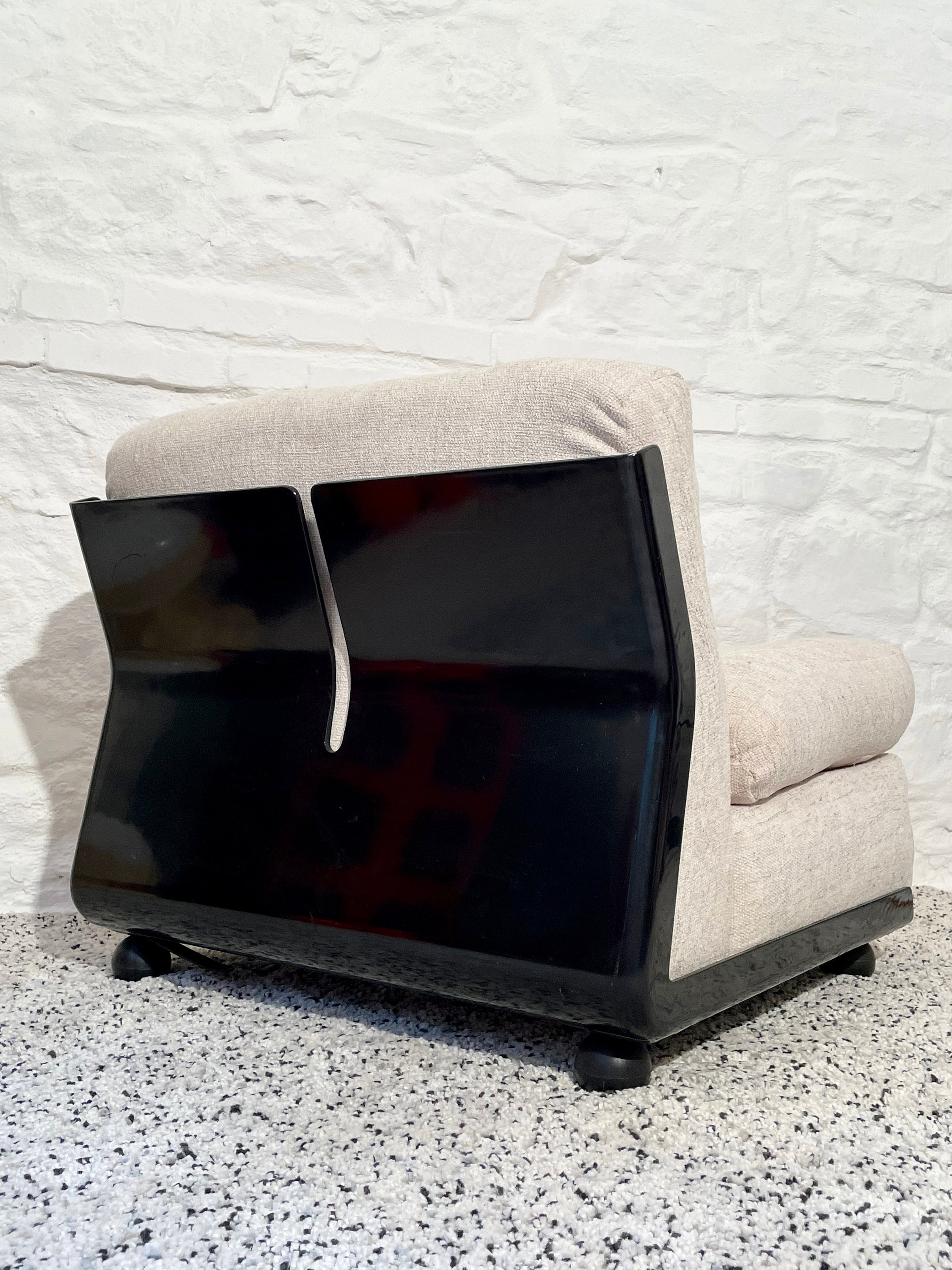 Amanta Lounge Chair in Oatmeal by Mario Bellini for C&B Italia | Italian Space Age | 1970s