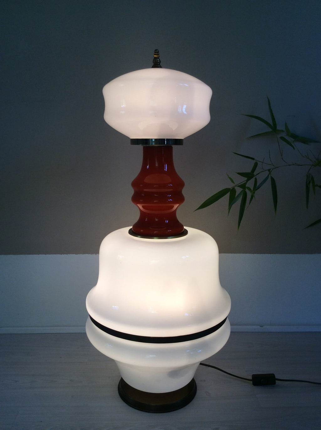 Multi-Tiered White and Orange Murano Opaline Glass Floor Lamp in | Italian Space Age | 1970s