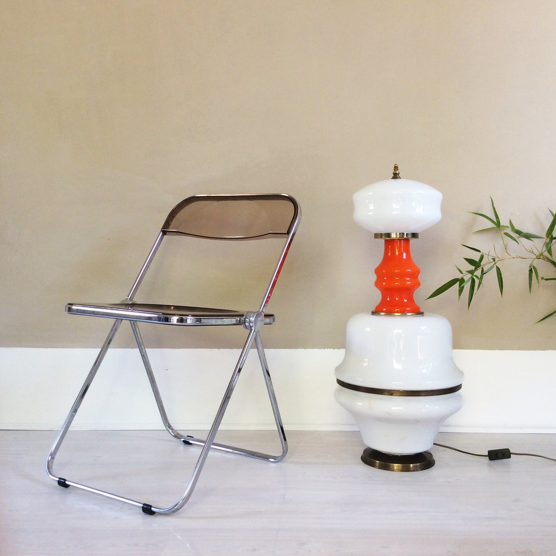 Multi-Tiered White and Orange Murano Opaline Glass Floor Lamp in | Italian Space Age | 1970s