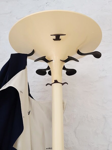 Coat Rack Stand in White by BBPR for Kartell | Italian Space Age | 1970s