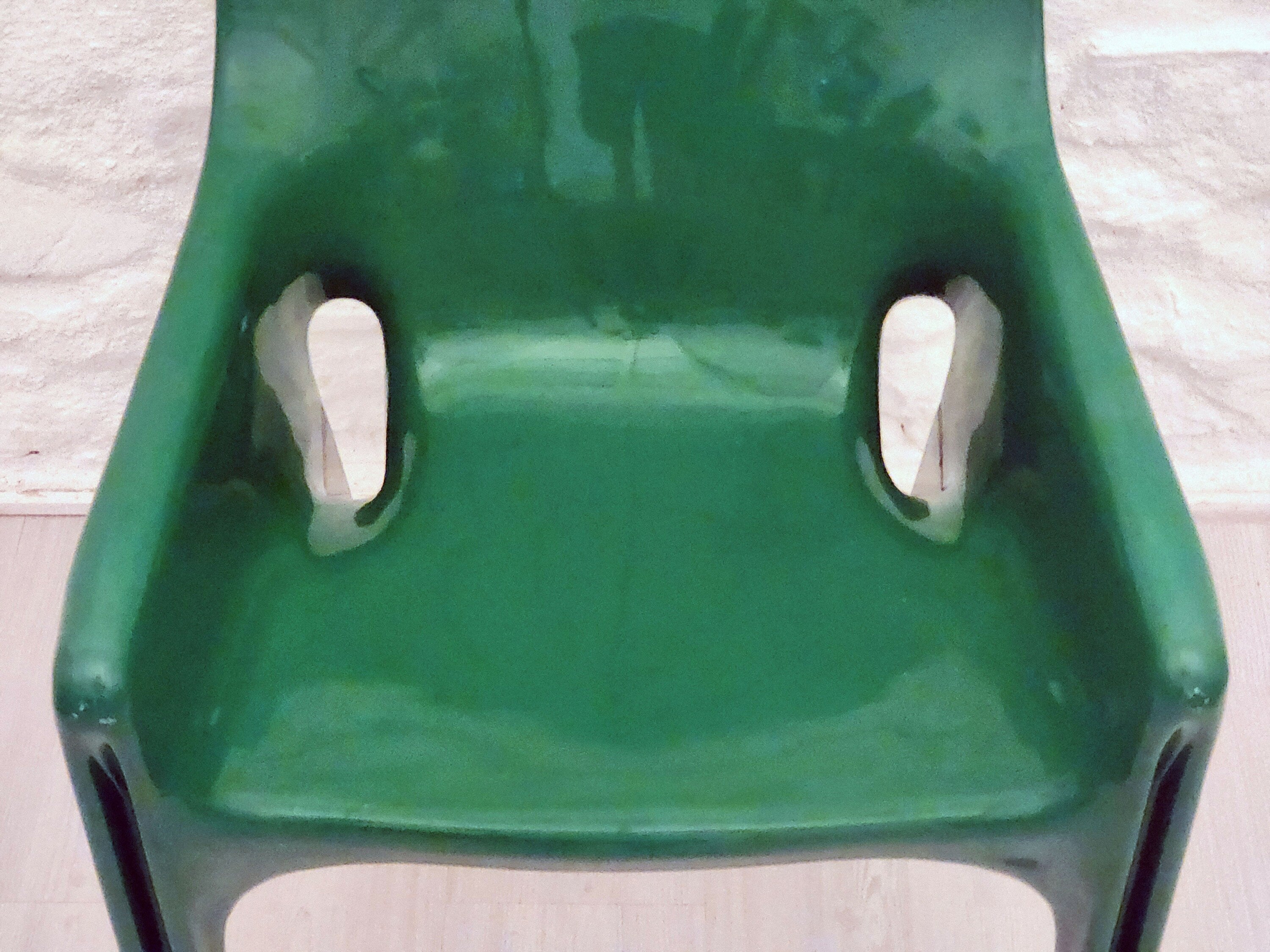 Gaudi Armchair in Green by Vico Magistretti for Artemide | Italian Space Age | 1970s