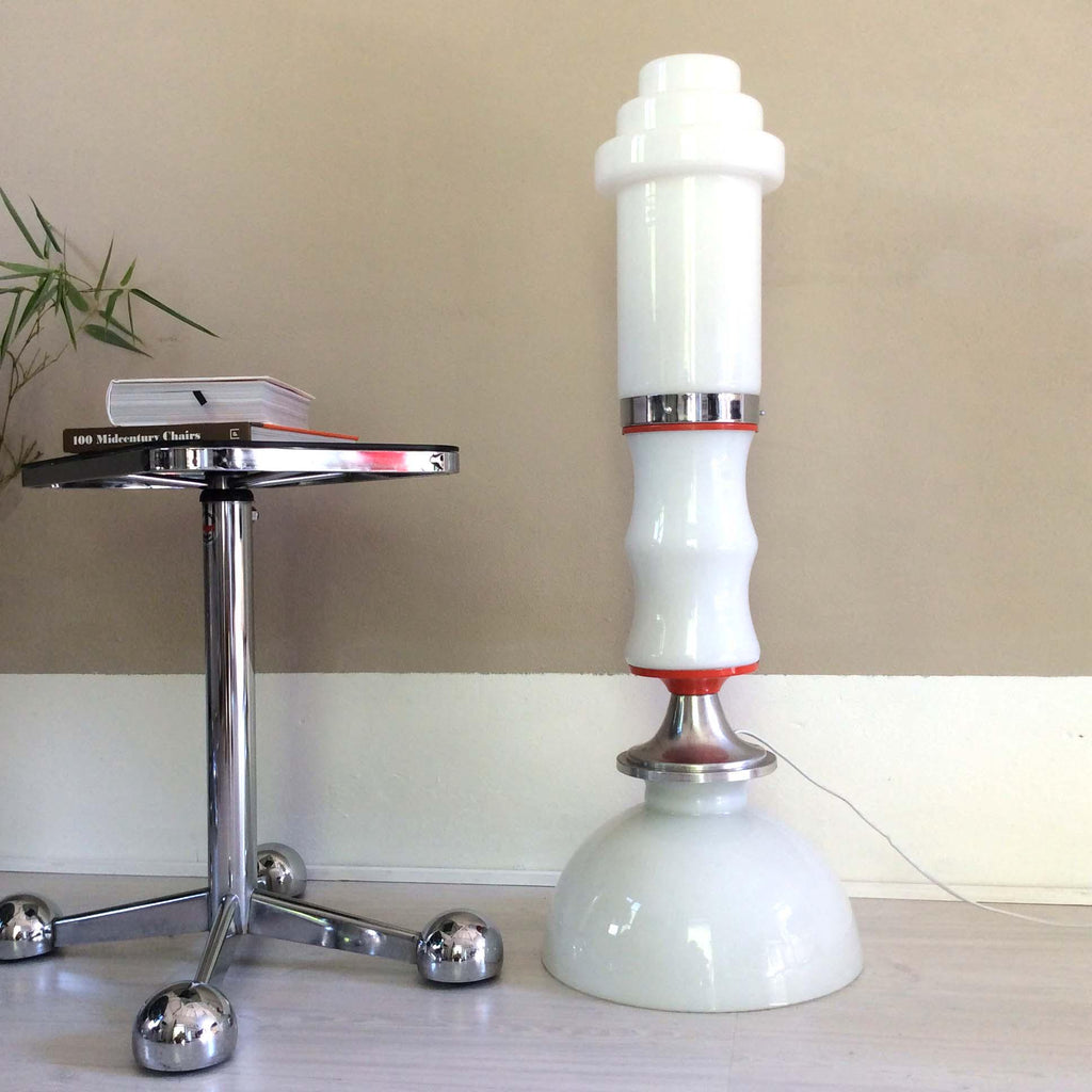 Multi-Tiered White Opaline Murano Glass Floor Lamp | Italian Space Age | 1970s
