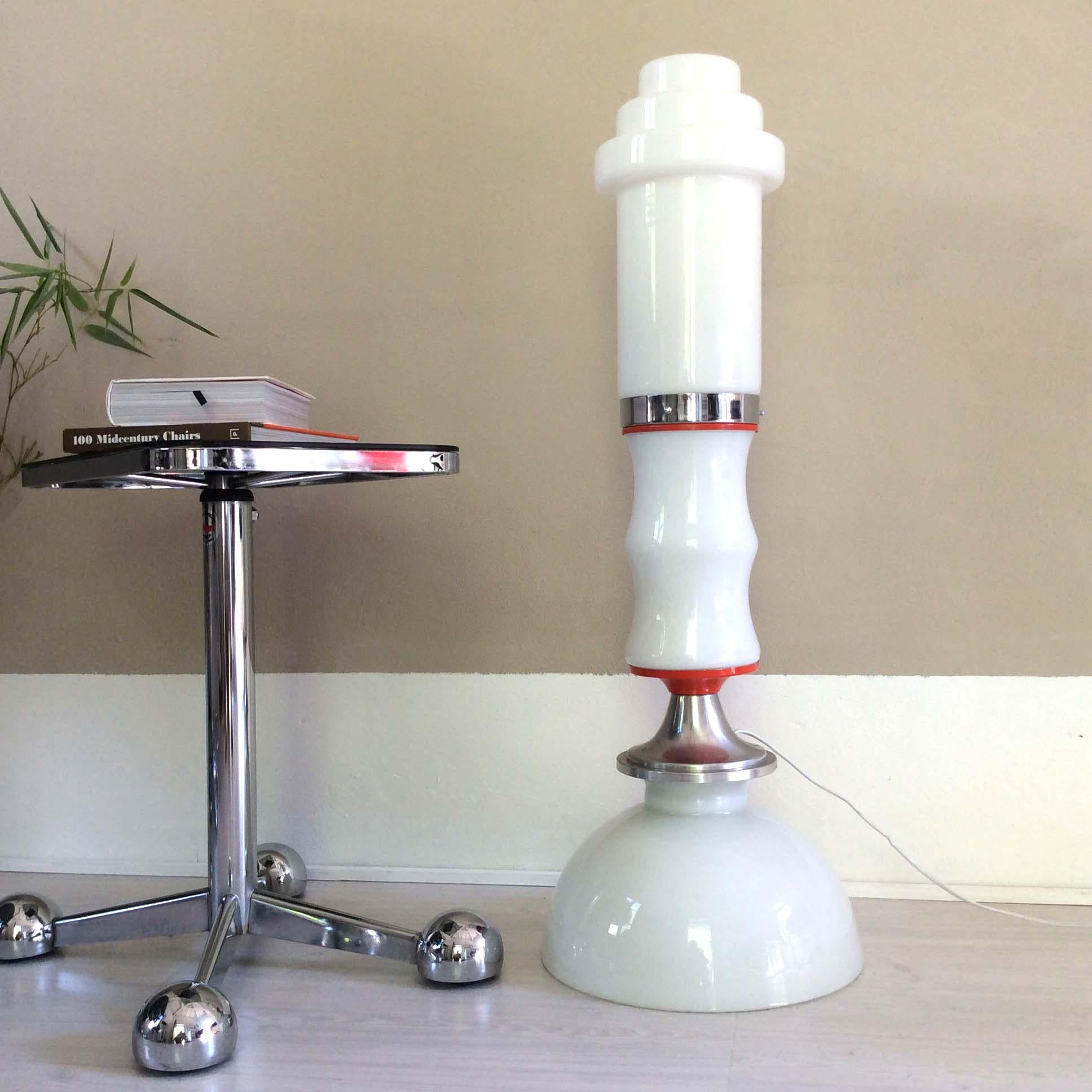 Multi-Tiered White Opaline Murano Glass Floor Lamp | Italian Space Age | 1970s