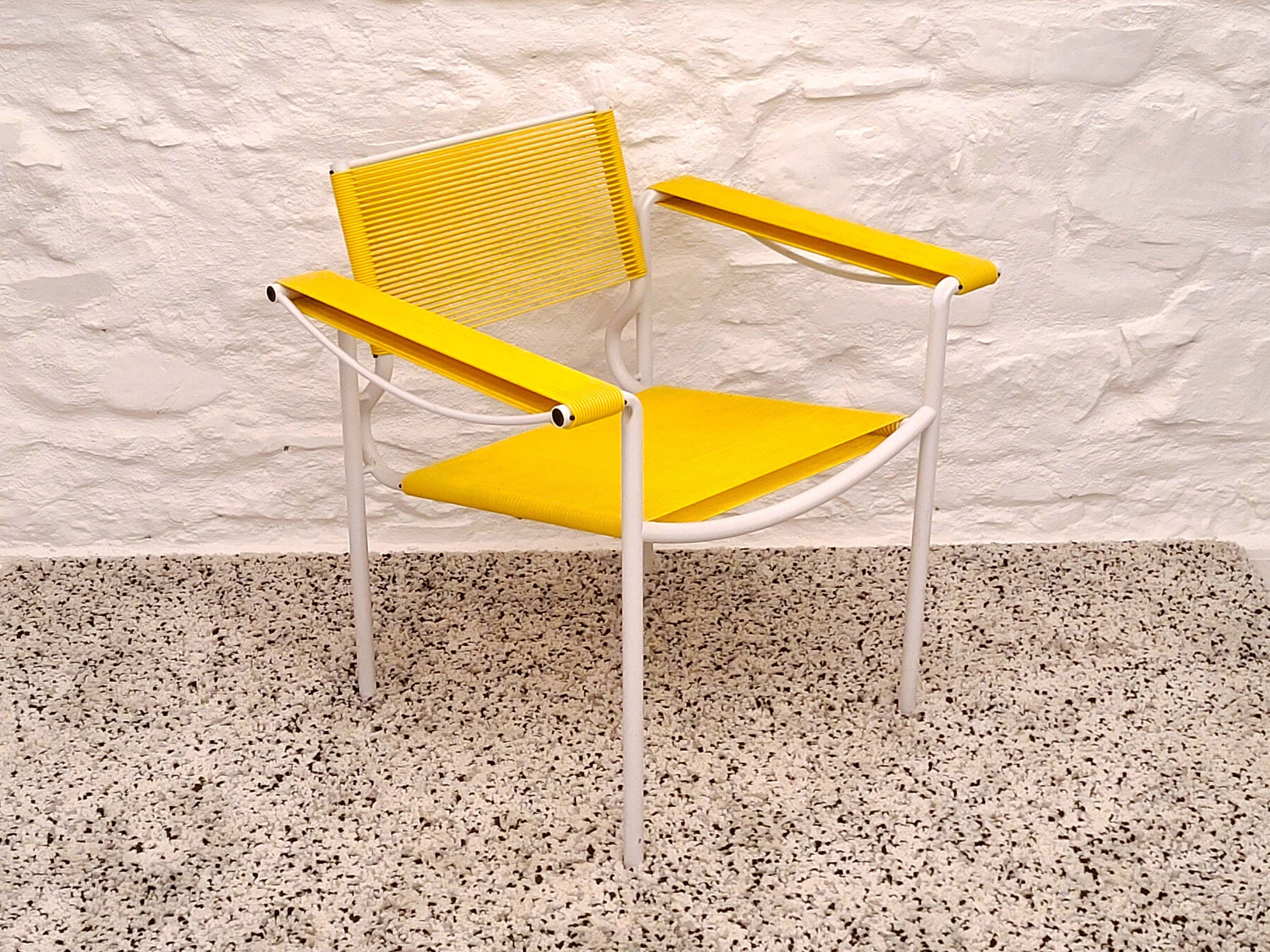 Spaghetti 109 Armchair Chair in Yellow by Giandomenico Belotti for Alias | Italian Postmodern | 1980s