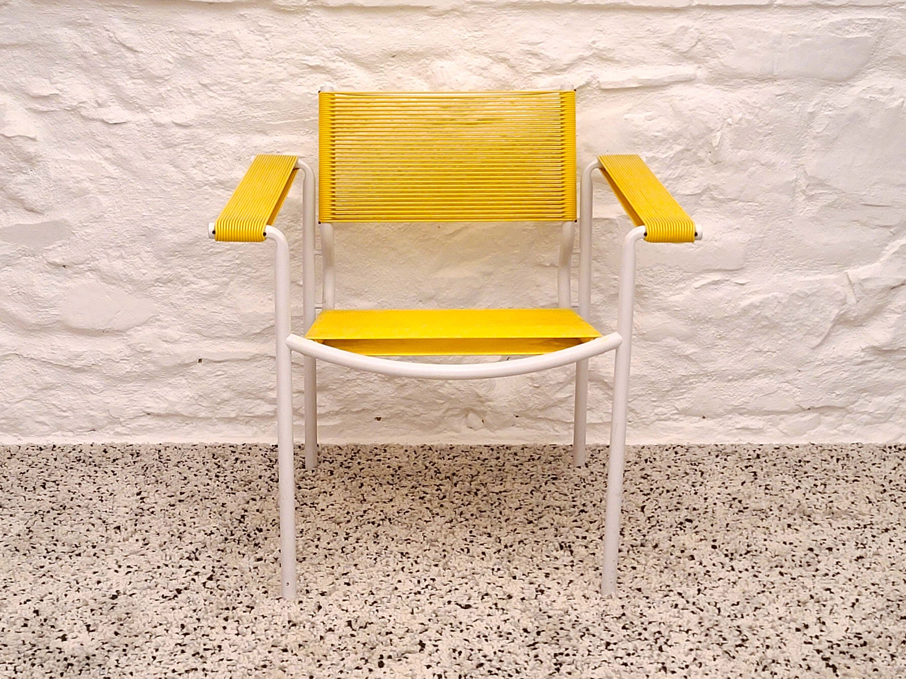Spaghetti 109 Armchair Chair in Yellow by Giandomenico Belotti for Alias | Italian Postmodern | 1980s