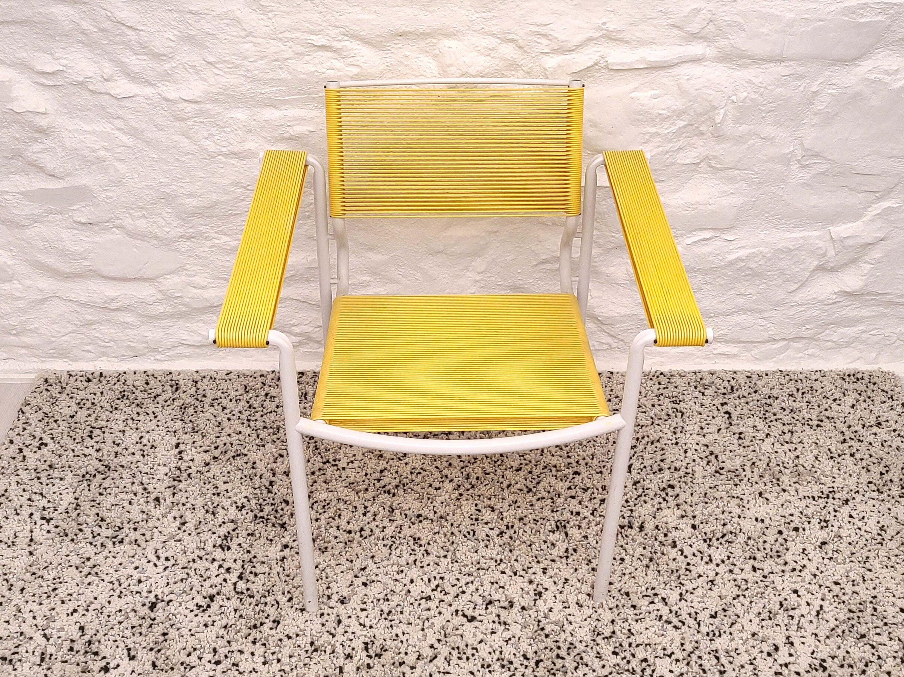 Spaghetti 109 Armchair Chair in Yellow by Giandomenico Belotti for Alias | Italian Postmodern | 1980s