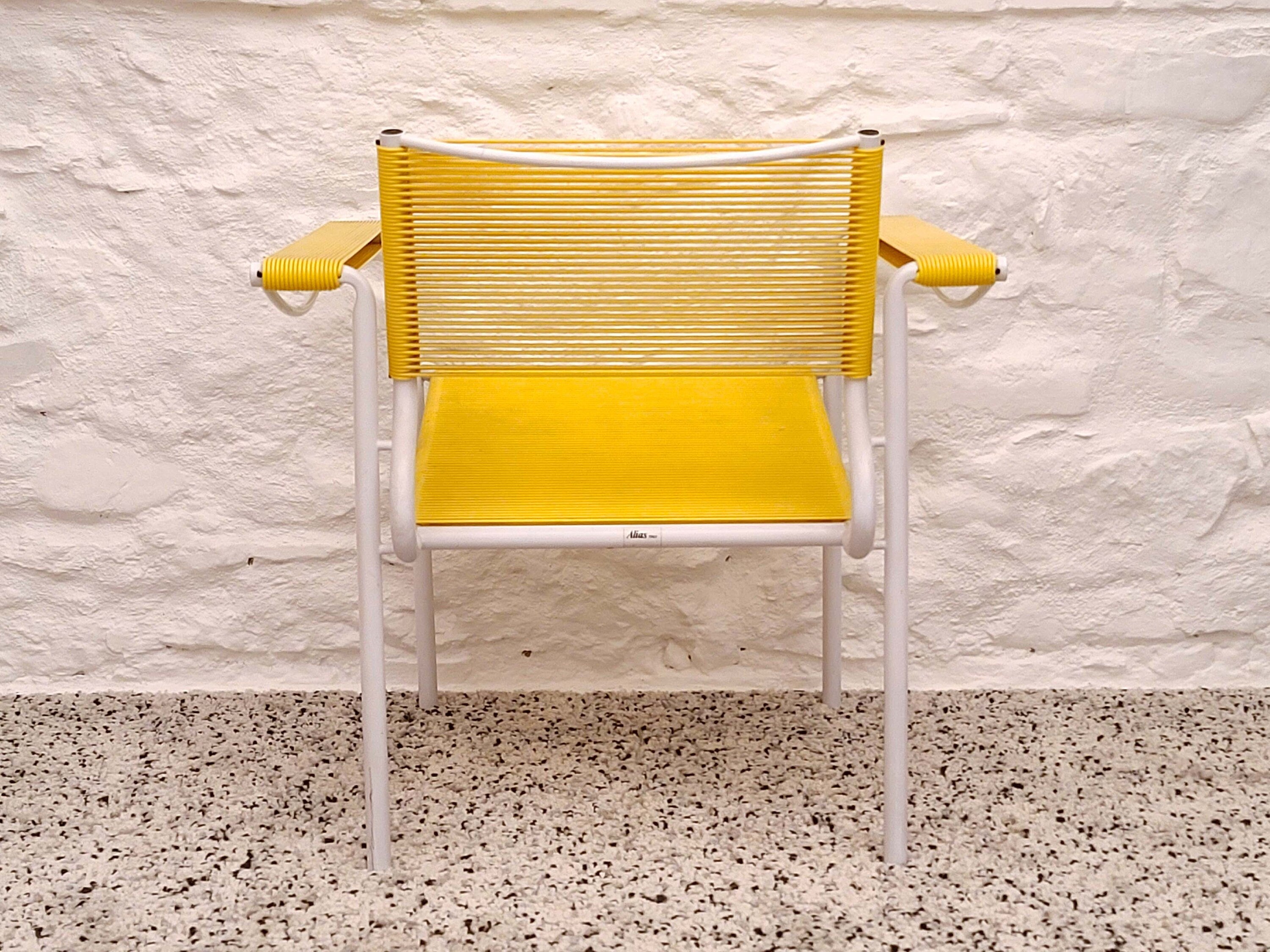 Spaghetti 109 Armchair Chair in Yellow by Giandomenico Belotti for Alias | Italian Postmodern | 1980s