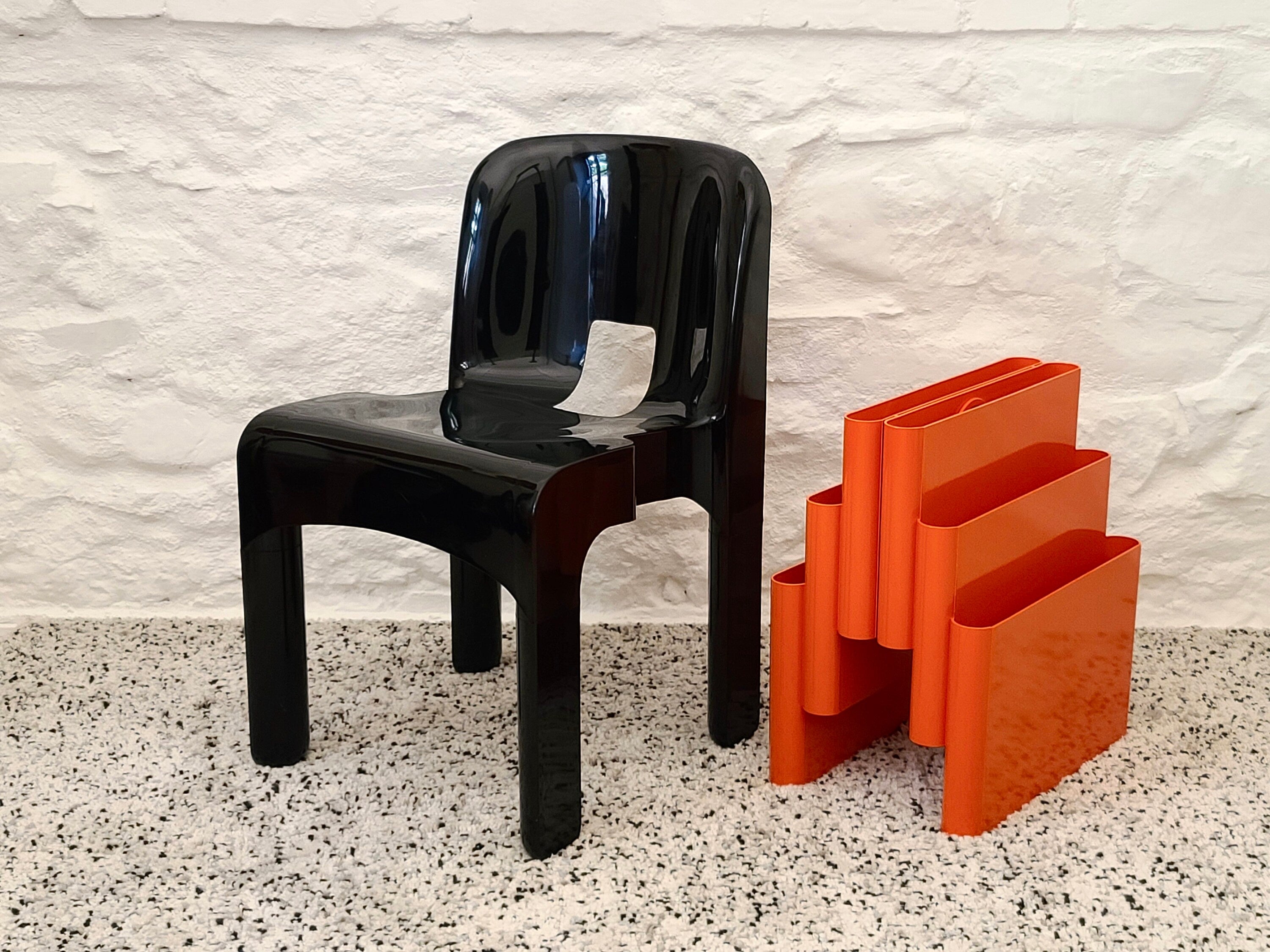 Universale Molded Plastic Chair Model 4867 in Black by Joe Colombo for Kartell | Italian Space Age | 1960s