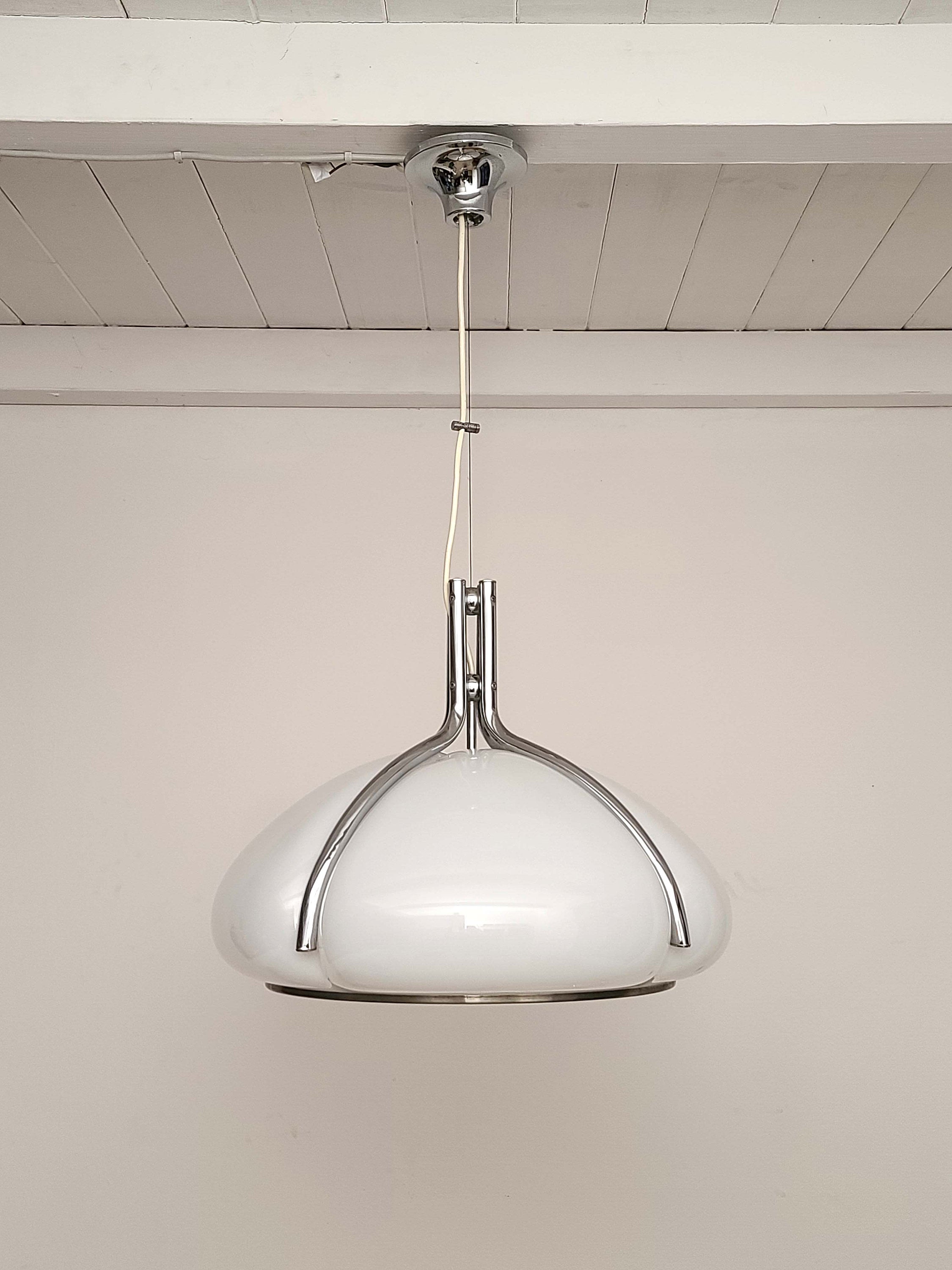 Quadrifoglio Pendant Lamp in White by Gae Aulenti for Guzzini | Italian Space Age | 1970s