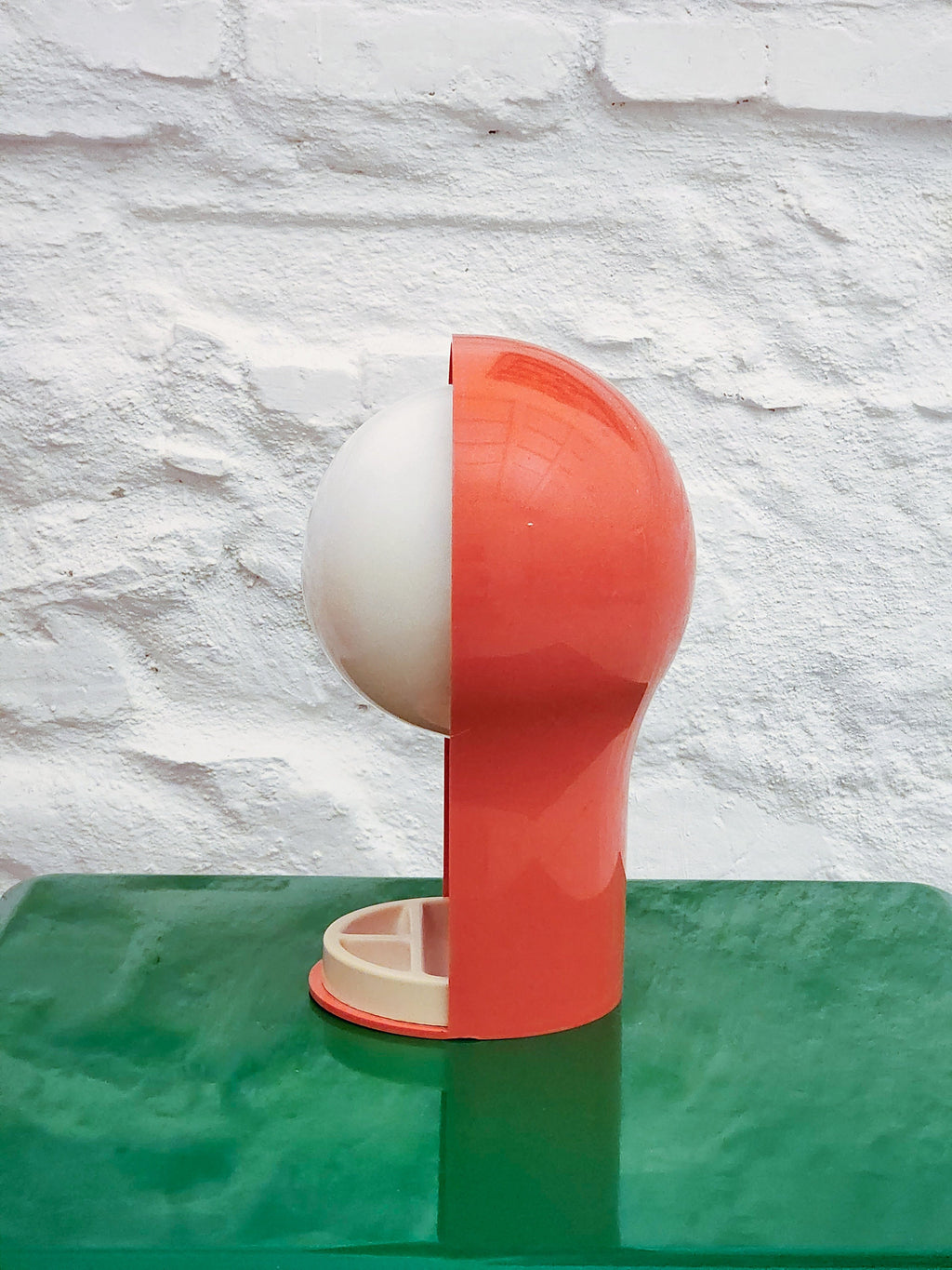 Telegono Plastic Table Lamp in Orange by Vico Magistretti for Artemide | Italian Space Age | 1960s