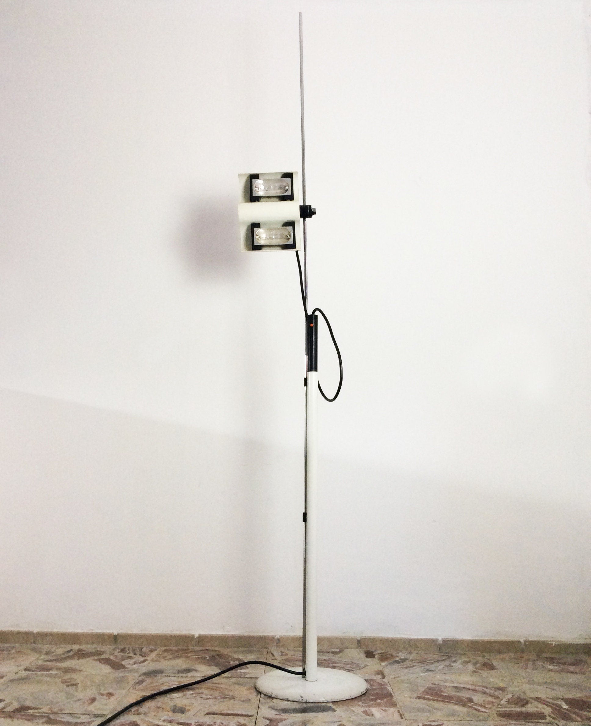 Albatros Floor Lamp by Vico Magistretti for Oluce | Italian Postmodern | 1970s