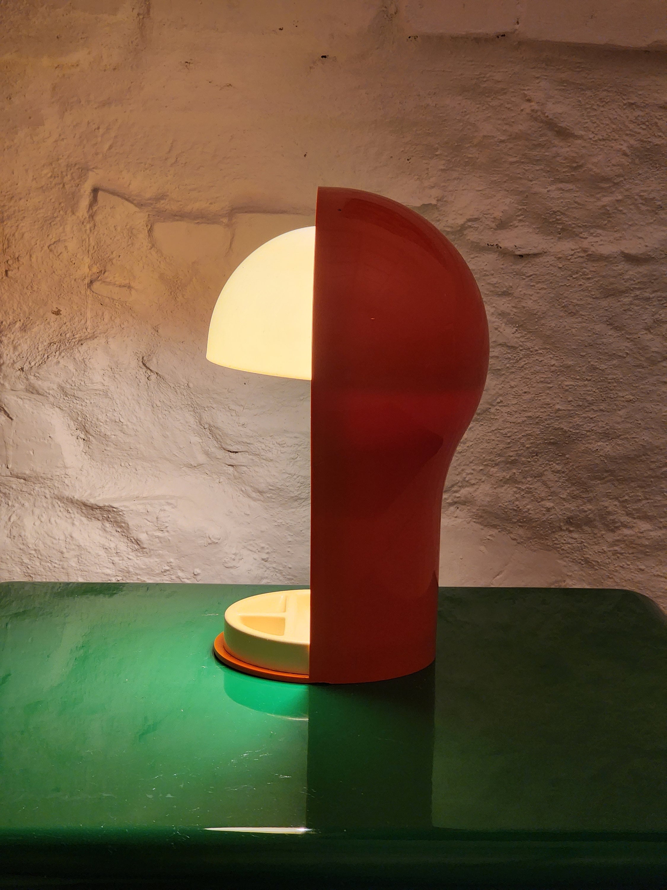 Telegono Plastic Table Lamp in Orange by Vico Magistretti for Artemide | Italian Space Age | 1960s