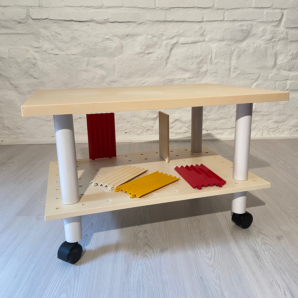 Kartell Rolling Side Table Media Trolley TV Stand in Off-White | Italian Postmodern | 1980s