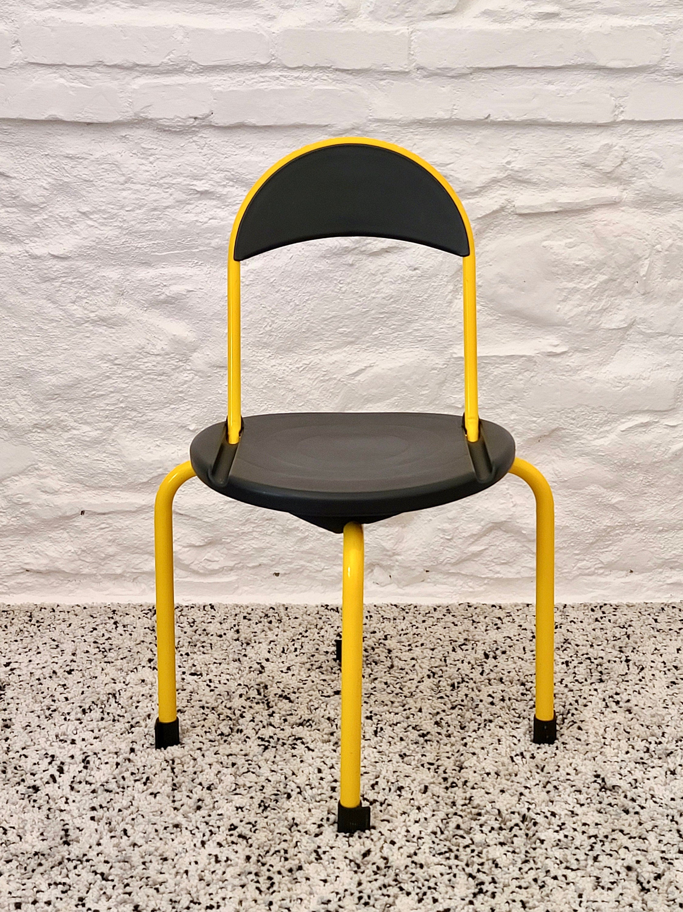 Clark CK3 Folding Chair in Black and Yellow by Lucci & Orlandini for Lamm | Italian Postmodern Design | 1980s