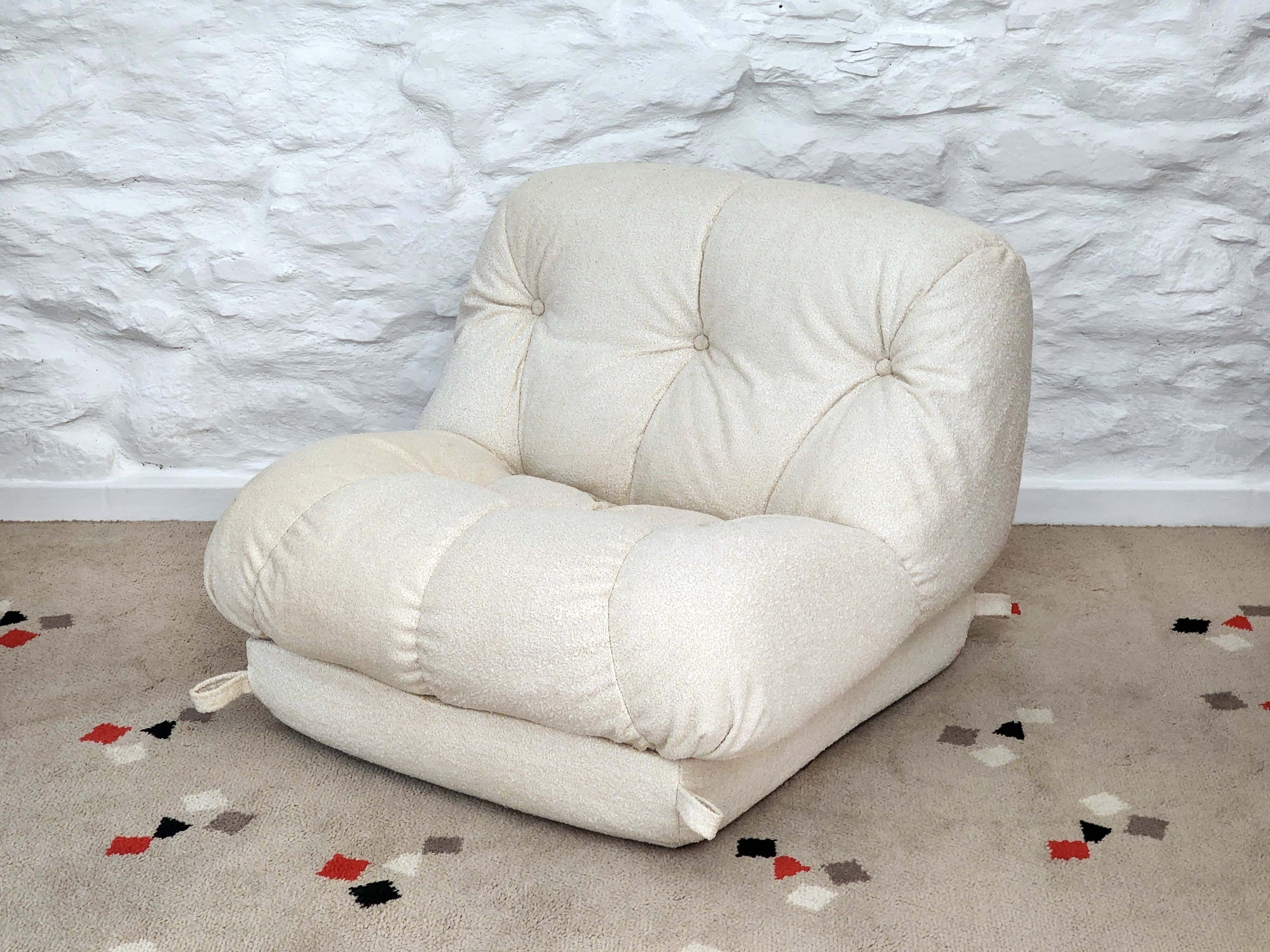 Nuvolone Lounge Chair in Boucle by Rino Maturi for Mimo Leone | Italian Space Age | 1970s