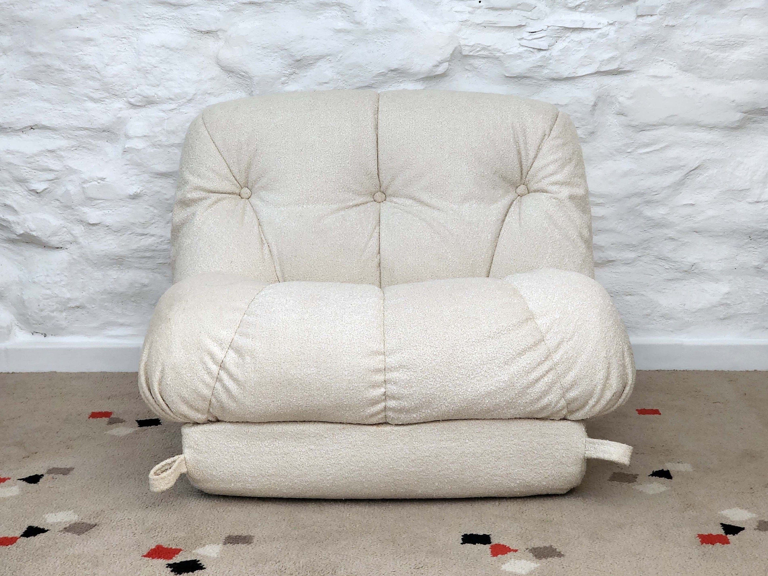 Nuvolone Lounge Chair in Boucle by Rino Maturi for Mimo Leone | Italian Space Age | 1970s