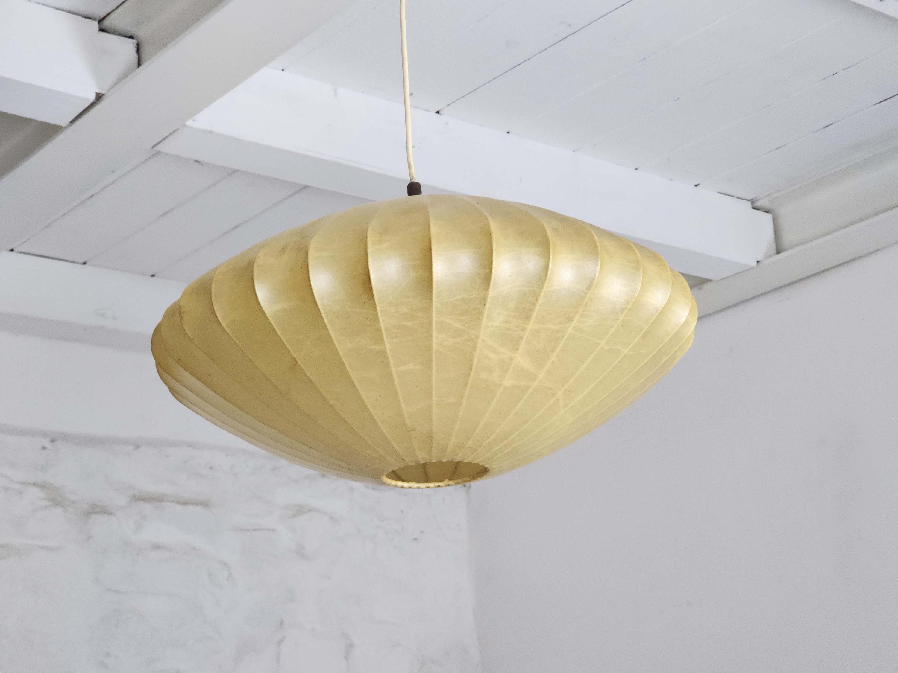 Round UFO Saucer Cocoon Resin Hanging Lamp (43 cm) | Italian Midcentury Modern | 1960s